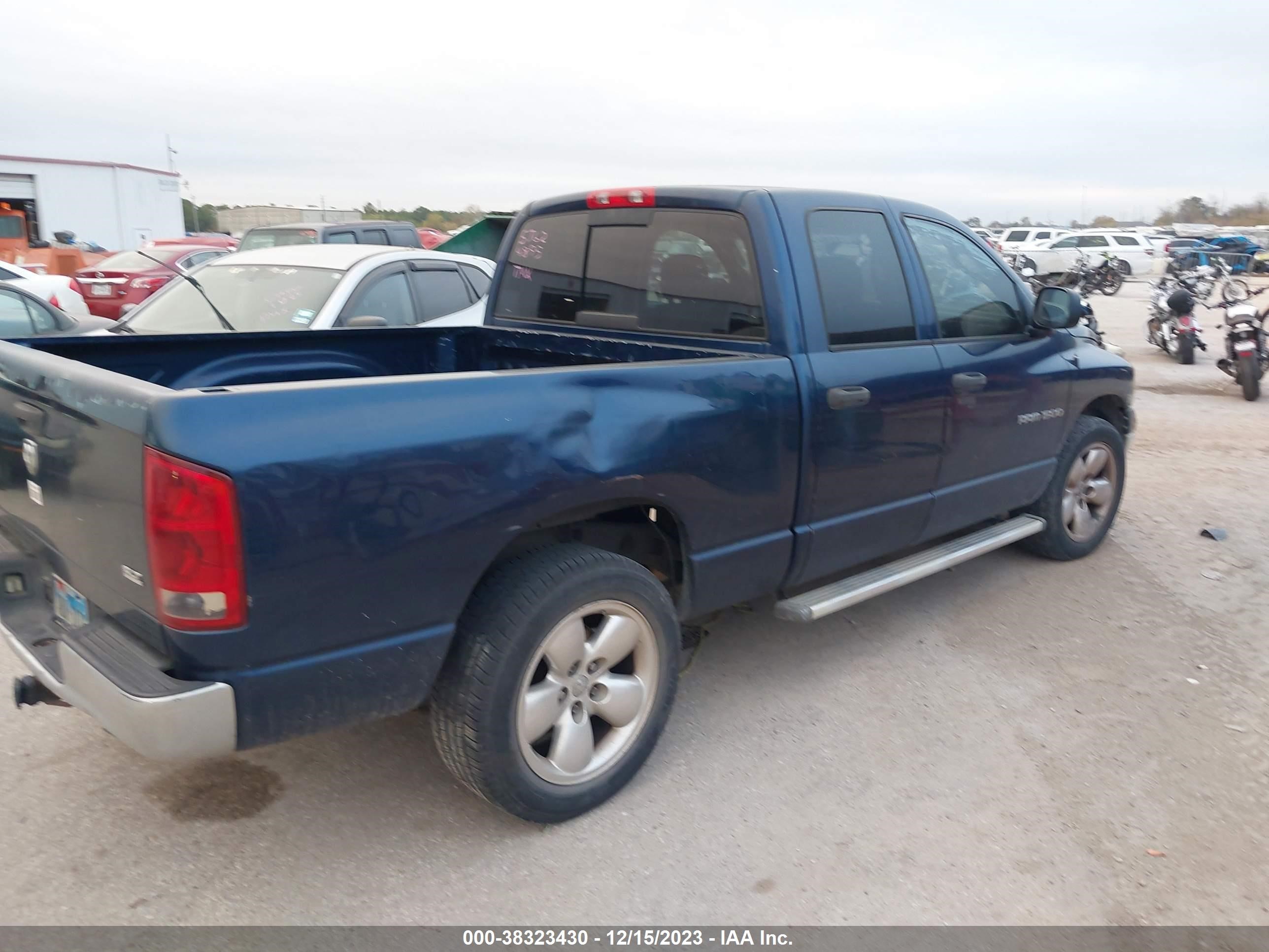 Photo 3 VIN: 1D7HA18D35J624895 - DODGE RAM 