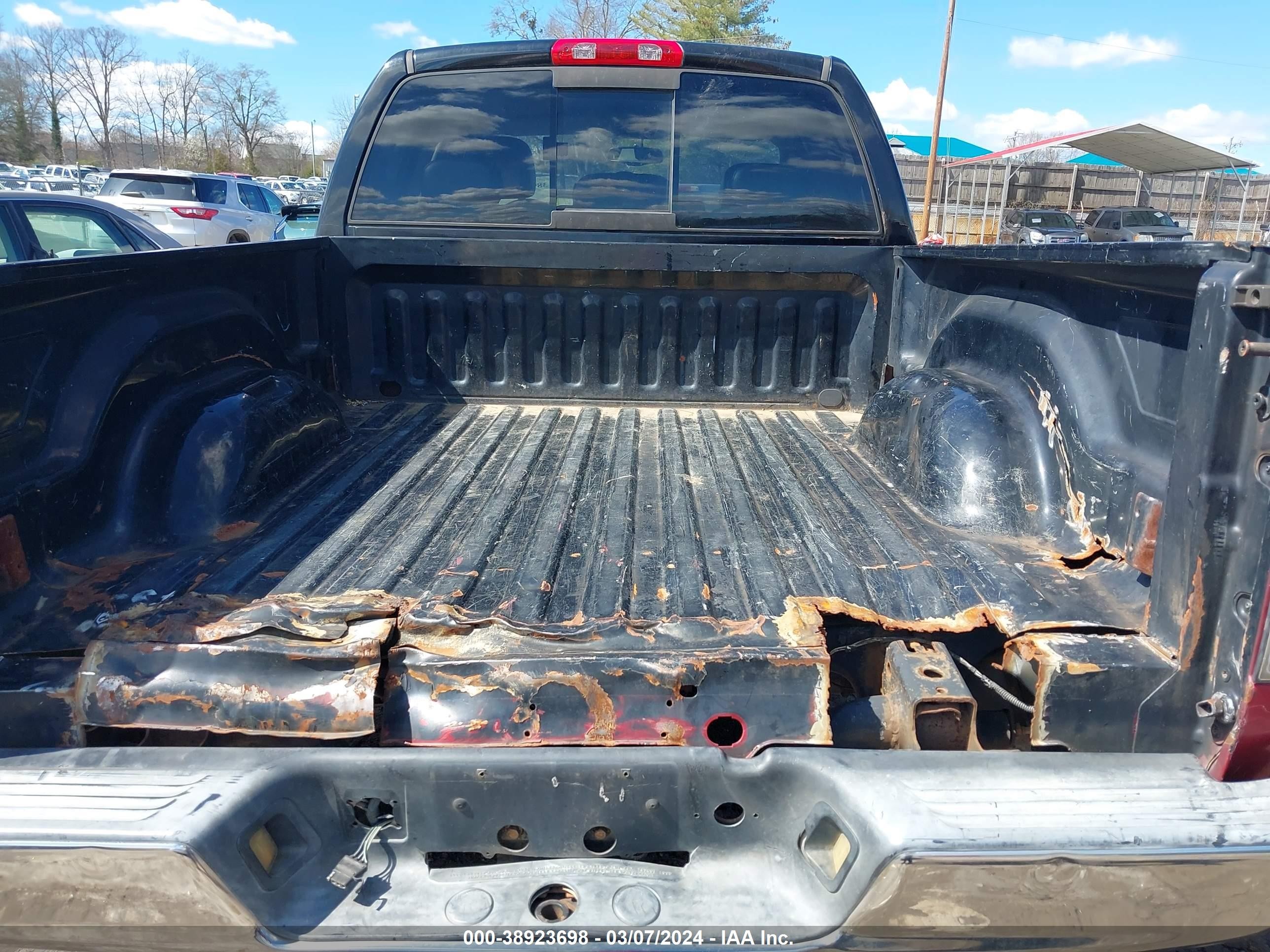 Photo 12 VIN: 1D7HA18D45S173325 - DODGE RAM 