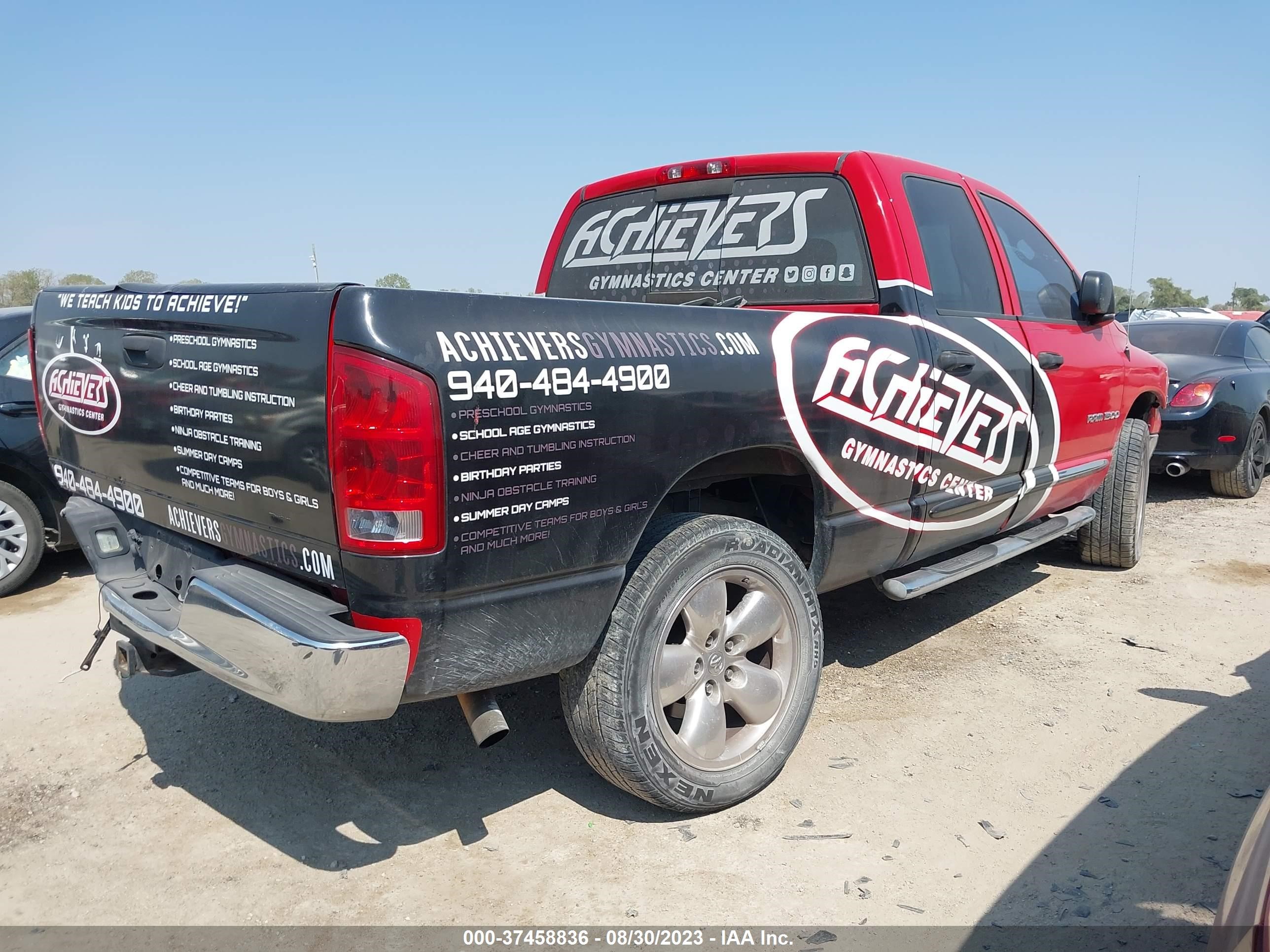 Photo 3 VIN: 1D7HA18D45S183756 - DODGE RAM 