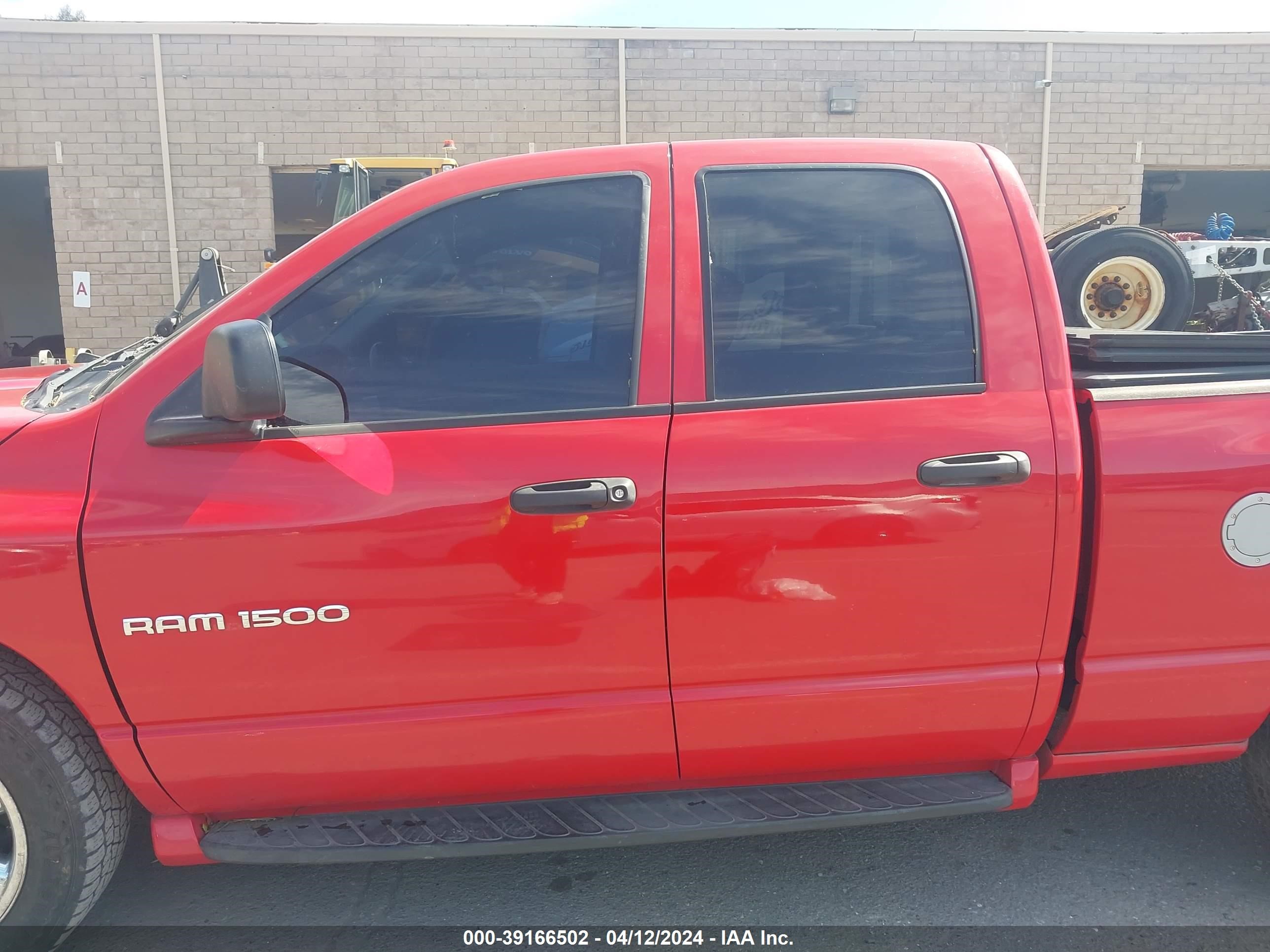 Photo 13 VIN: 1D7HA18D53S327537 - DODGE RAM 