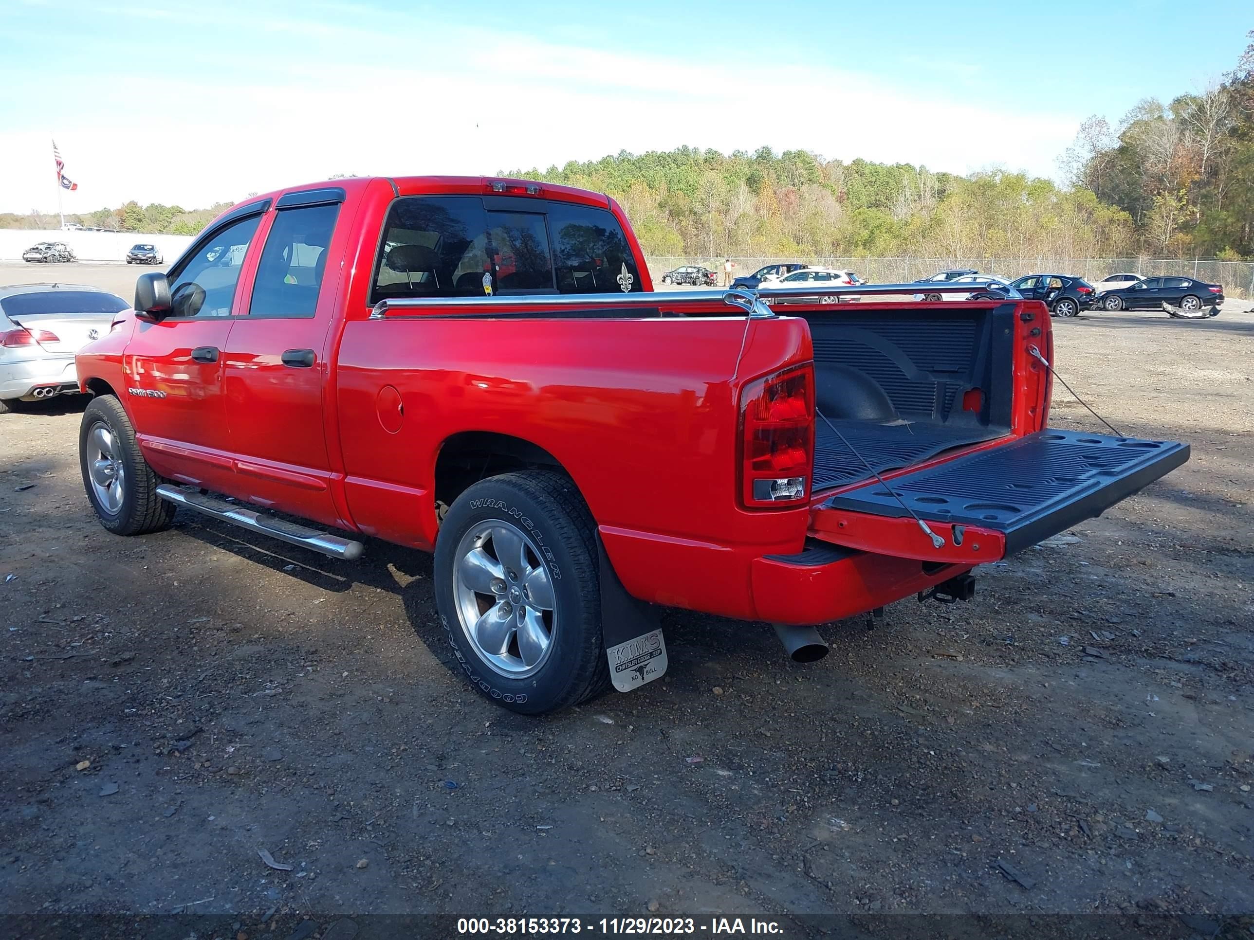 Photo 2 VIN: 1D7HA18D55S355289 - DODGE RAM 