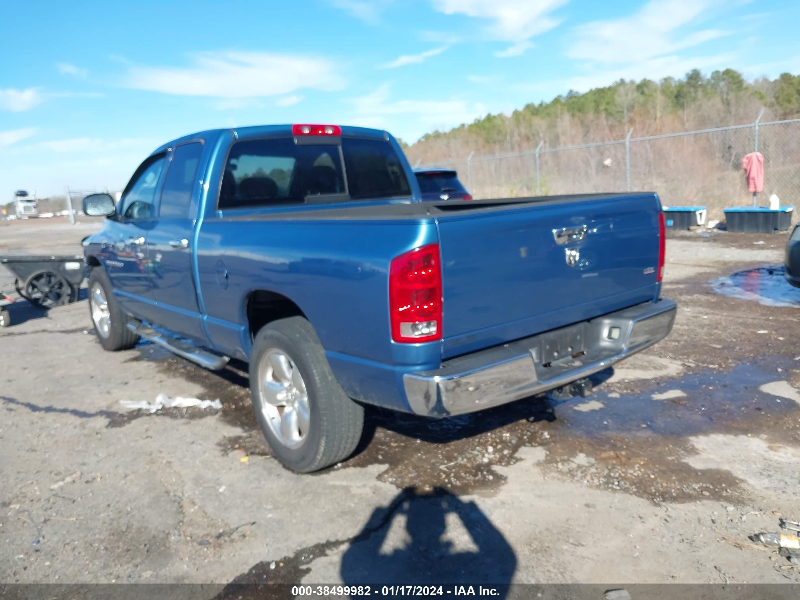 Photo 2 VIN: 1D7HA18D65J578382 - DODGE RAM 