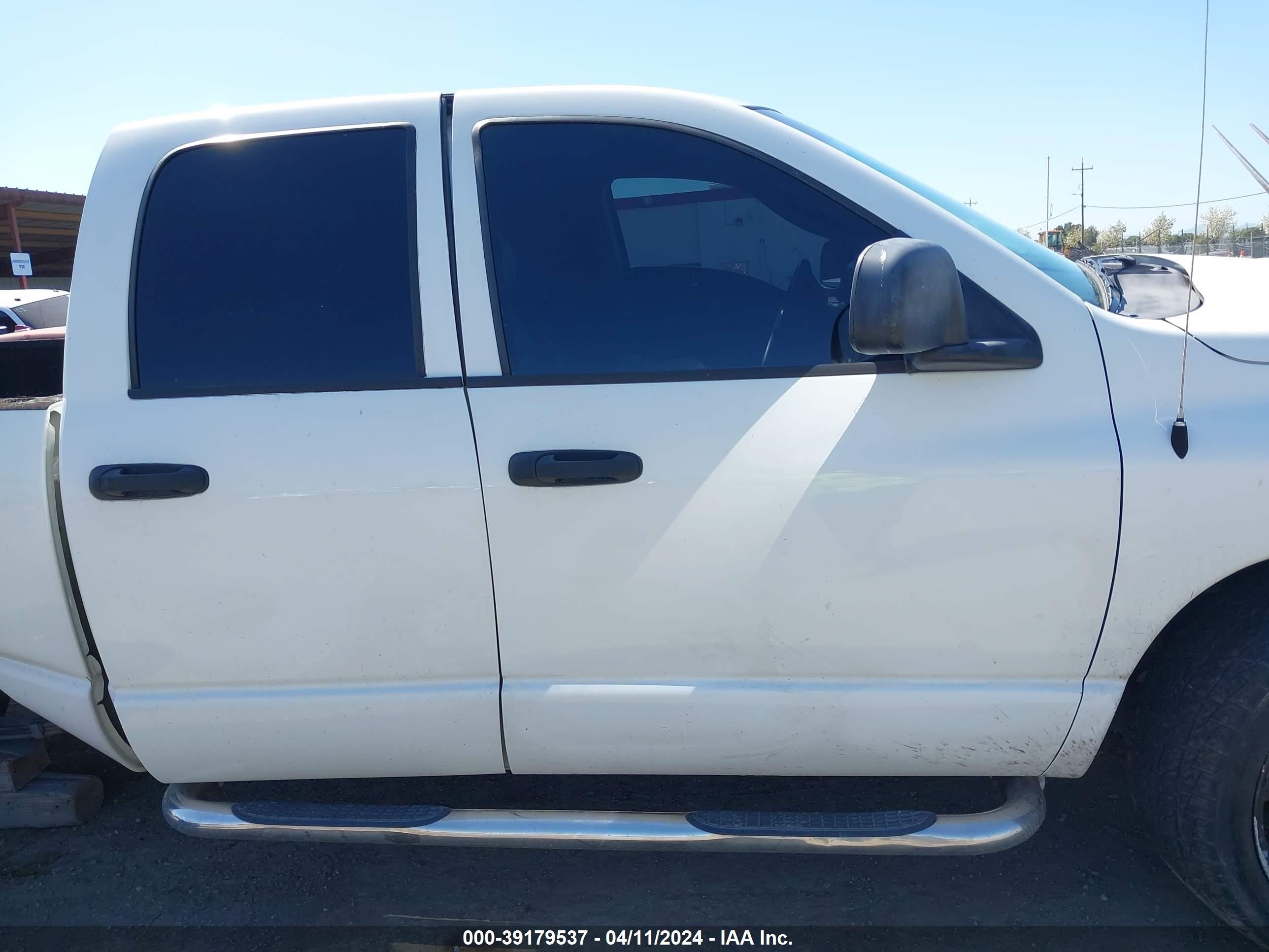 Photo 13 VIN: 1D7HA18D65J625409 - DODGE RAM 