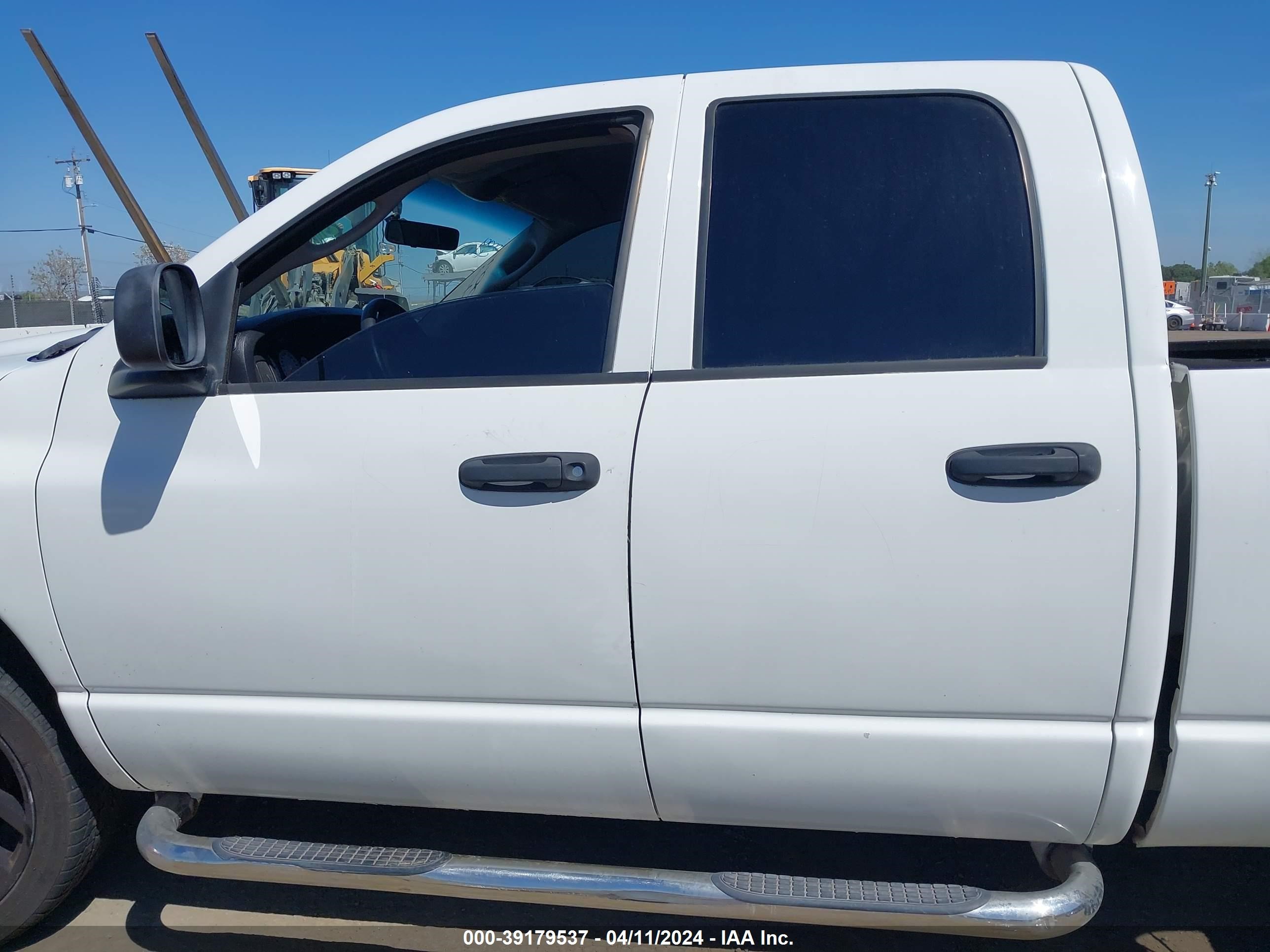 Photo 14 VIN: 1D7HA18D65J625409 - DODGE RAM 