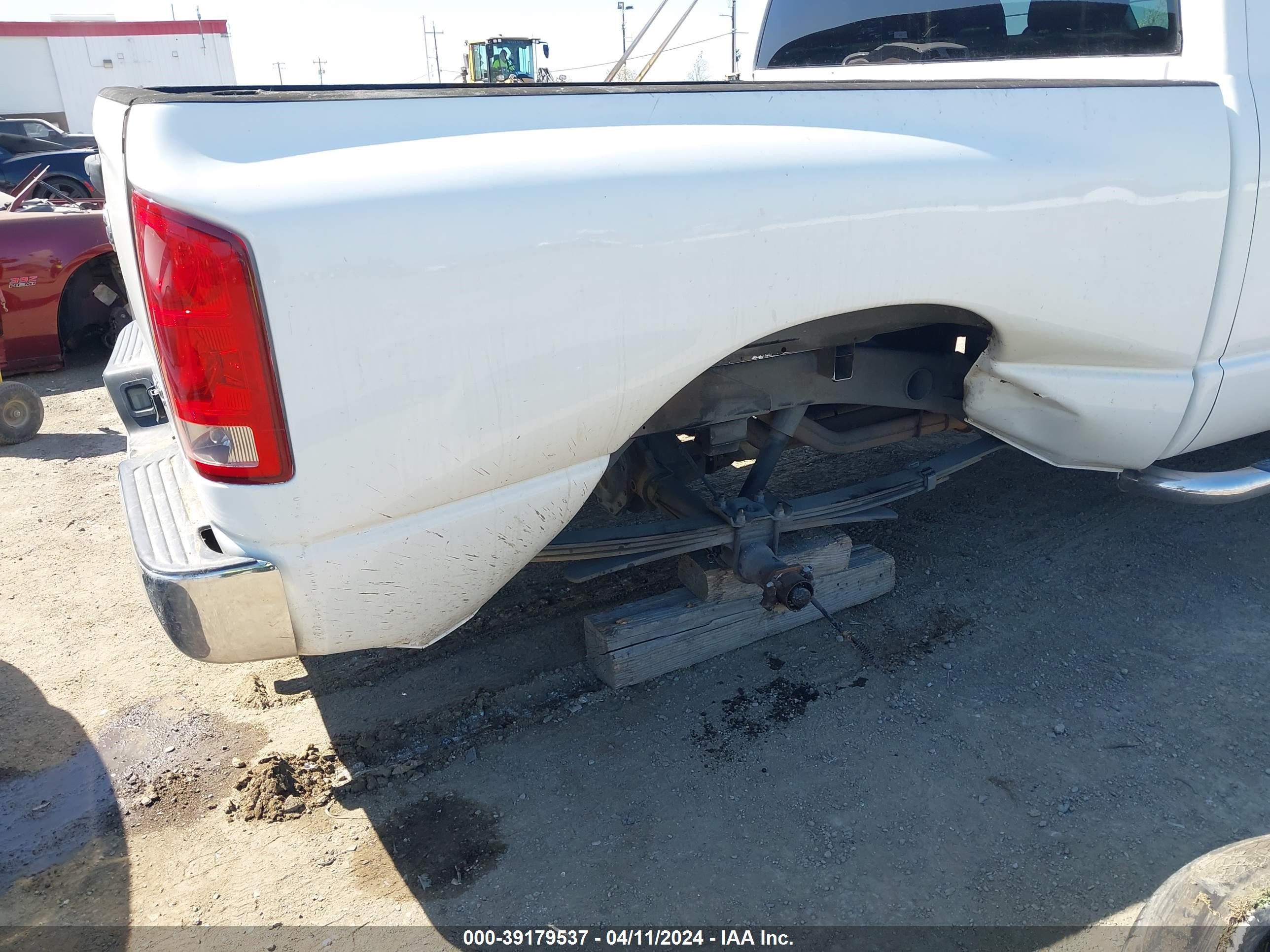 Photo 5 VIN: 1D7HA18D65J625409 - DODGE RAM 