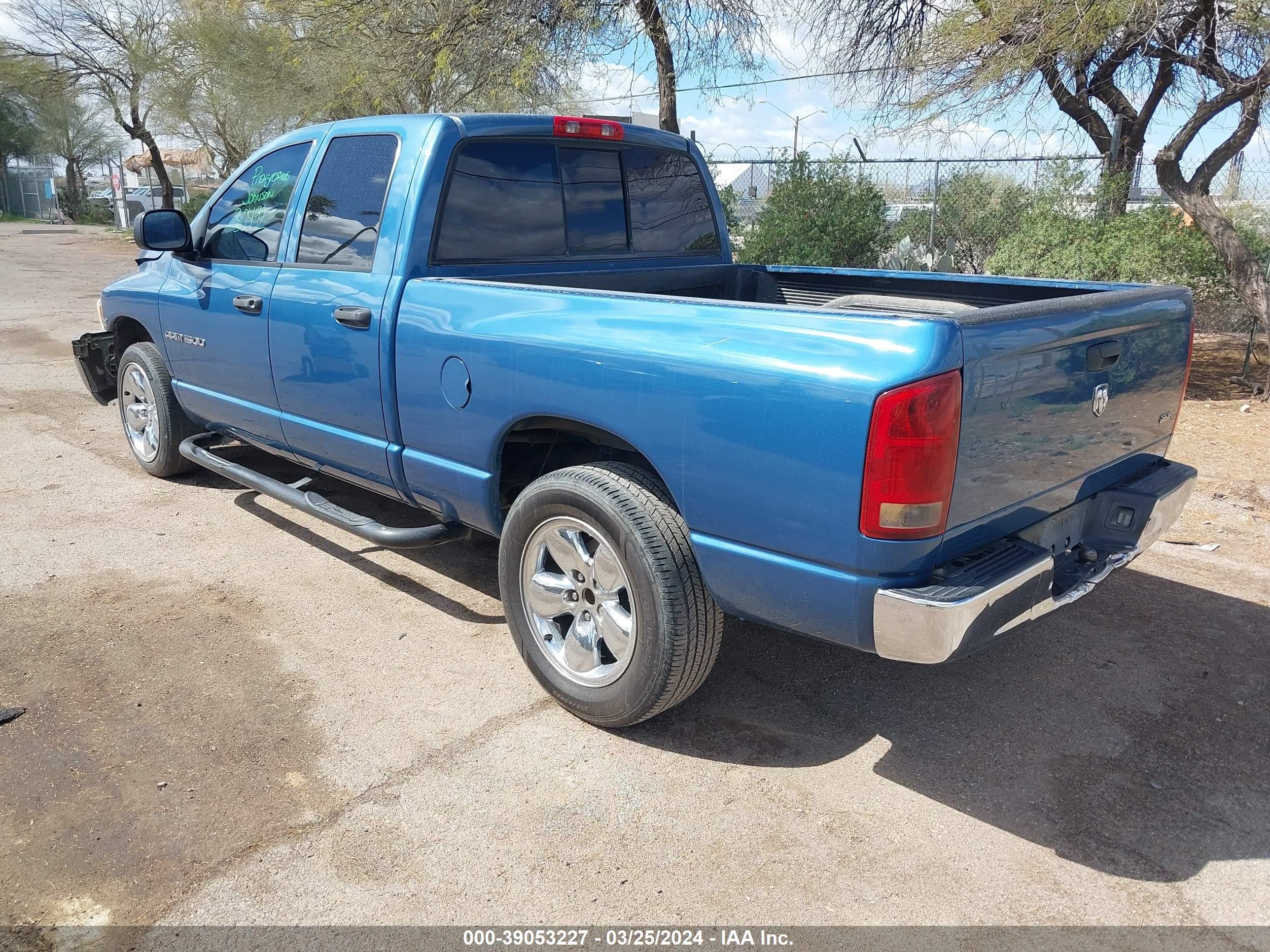 Photo 2 VIN: 1D7HA18D65S284359 - DODGE RAM 