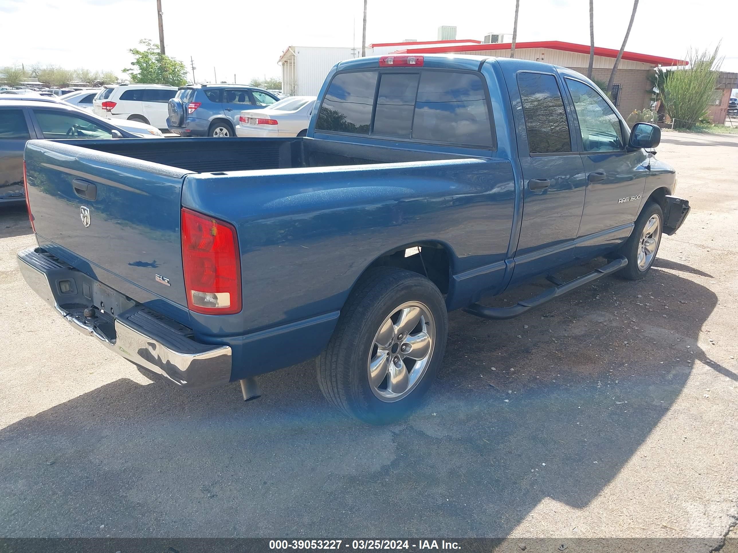 Photo 3 VIN: 1D7HA18D65S284359 - DODGE RAM 