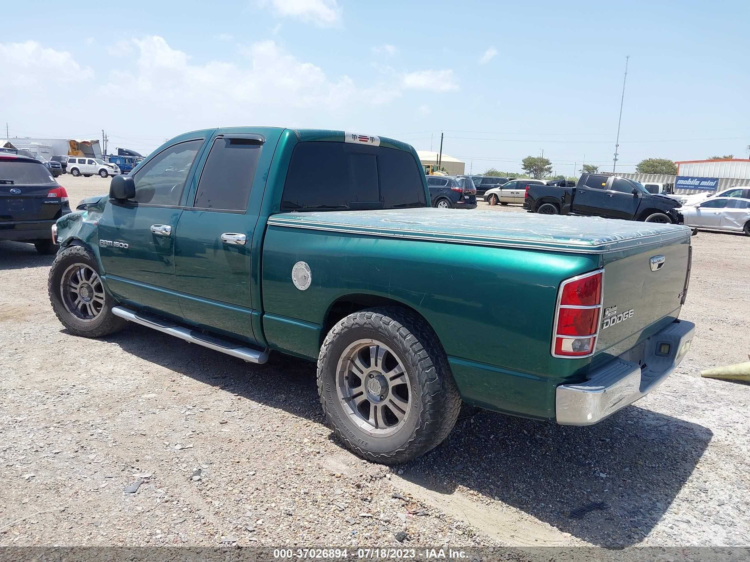 Photo 2 VIN: 1D7HA18D74S501609 - DODGE RAM 