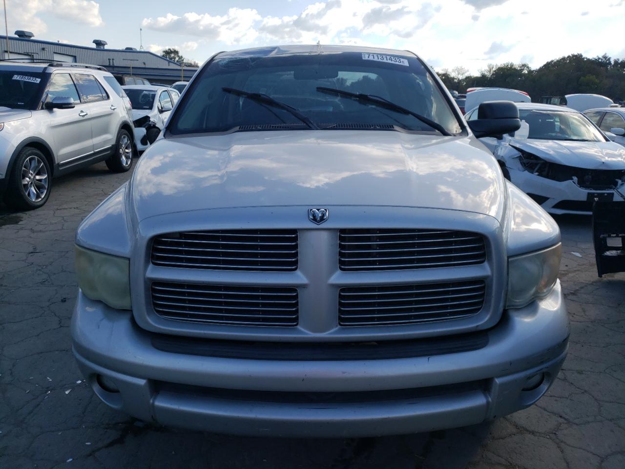 Photo 4 VIN: 1D7HA18D83S335860 - DODGE RAM 