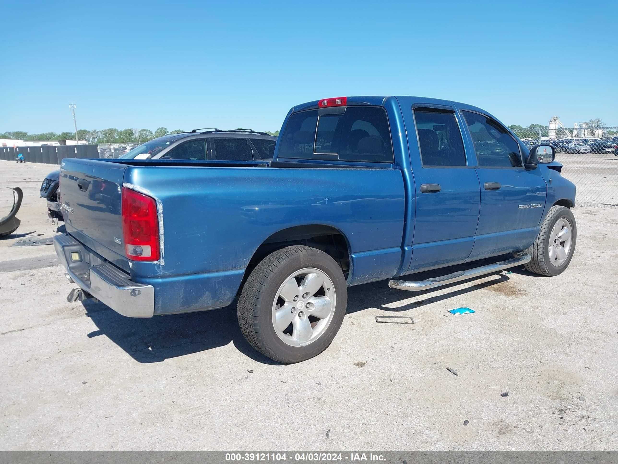 Photo 3 VIN: 1D7HA18D94S778133 - DODGE RAM 