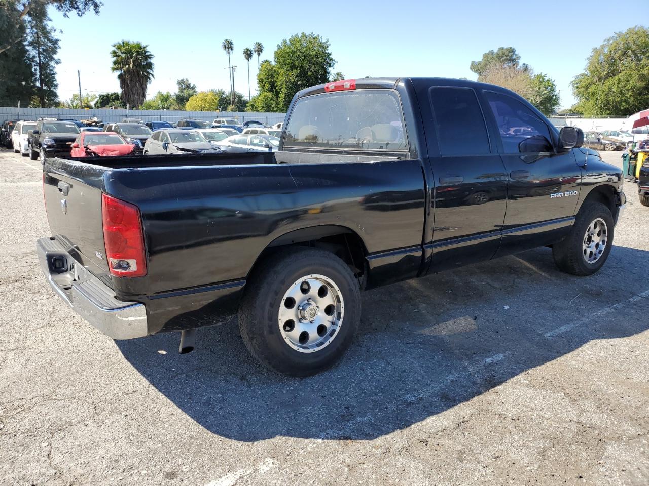 Photo 2 VIN: 1D7HA18D95J597556 - DODGE RAM 