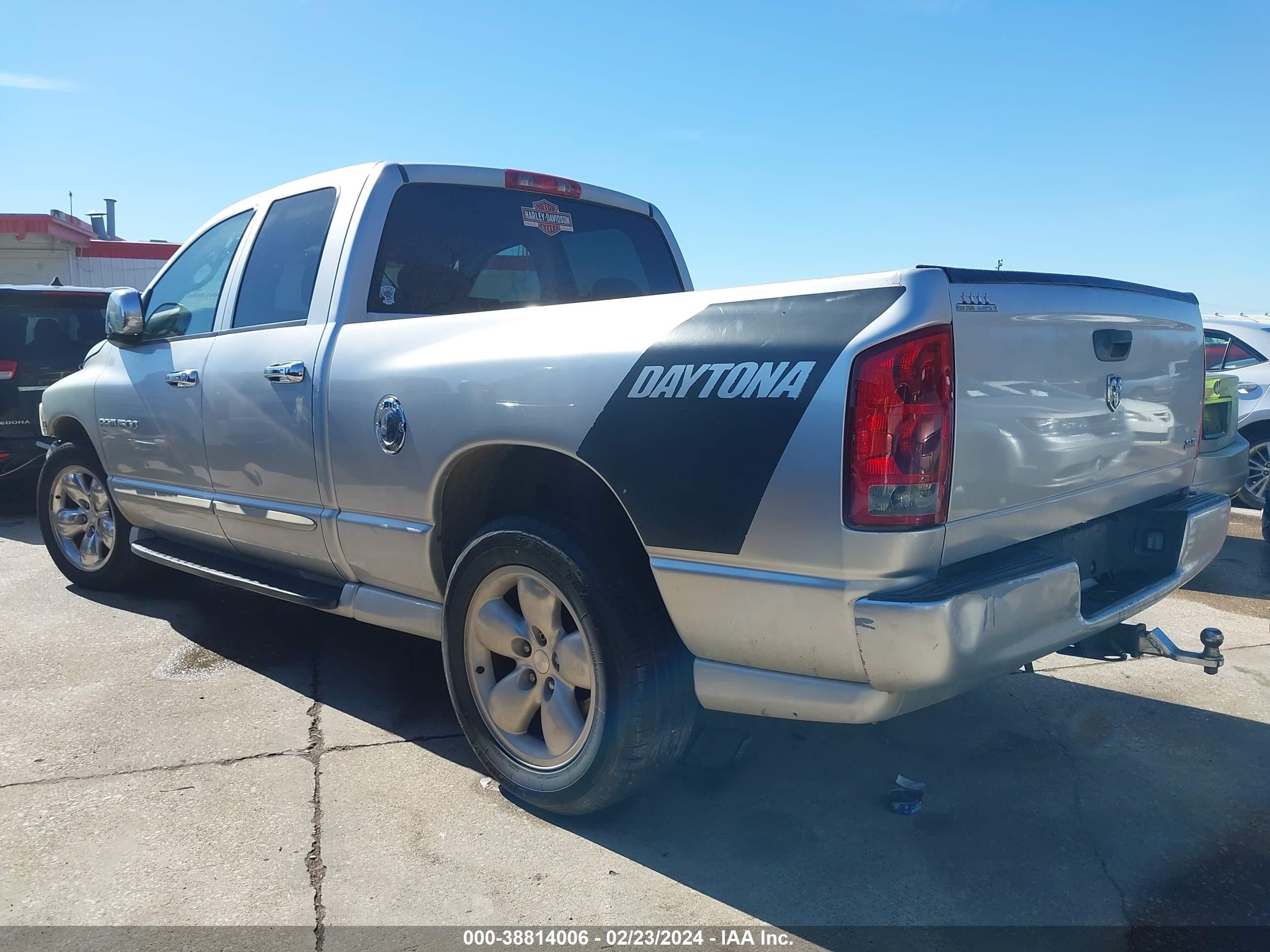 Photo 2 VIN: 1D7HA18D95J603341 - DODGE RAM 