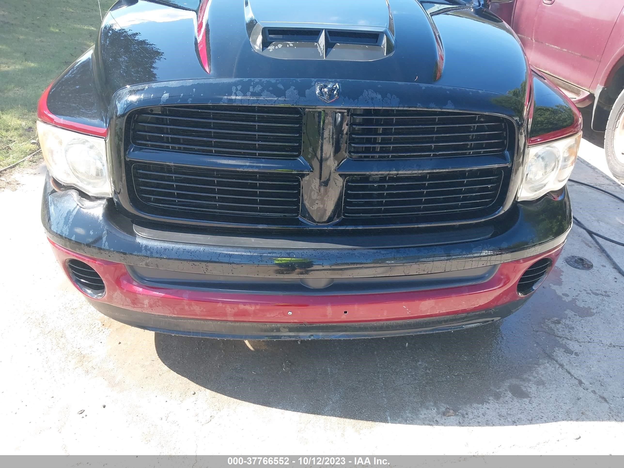 Photo 5 VIN: 1D7HA18DX5J537849 - DODGE RAM 