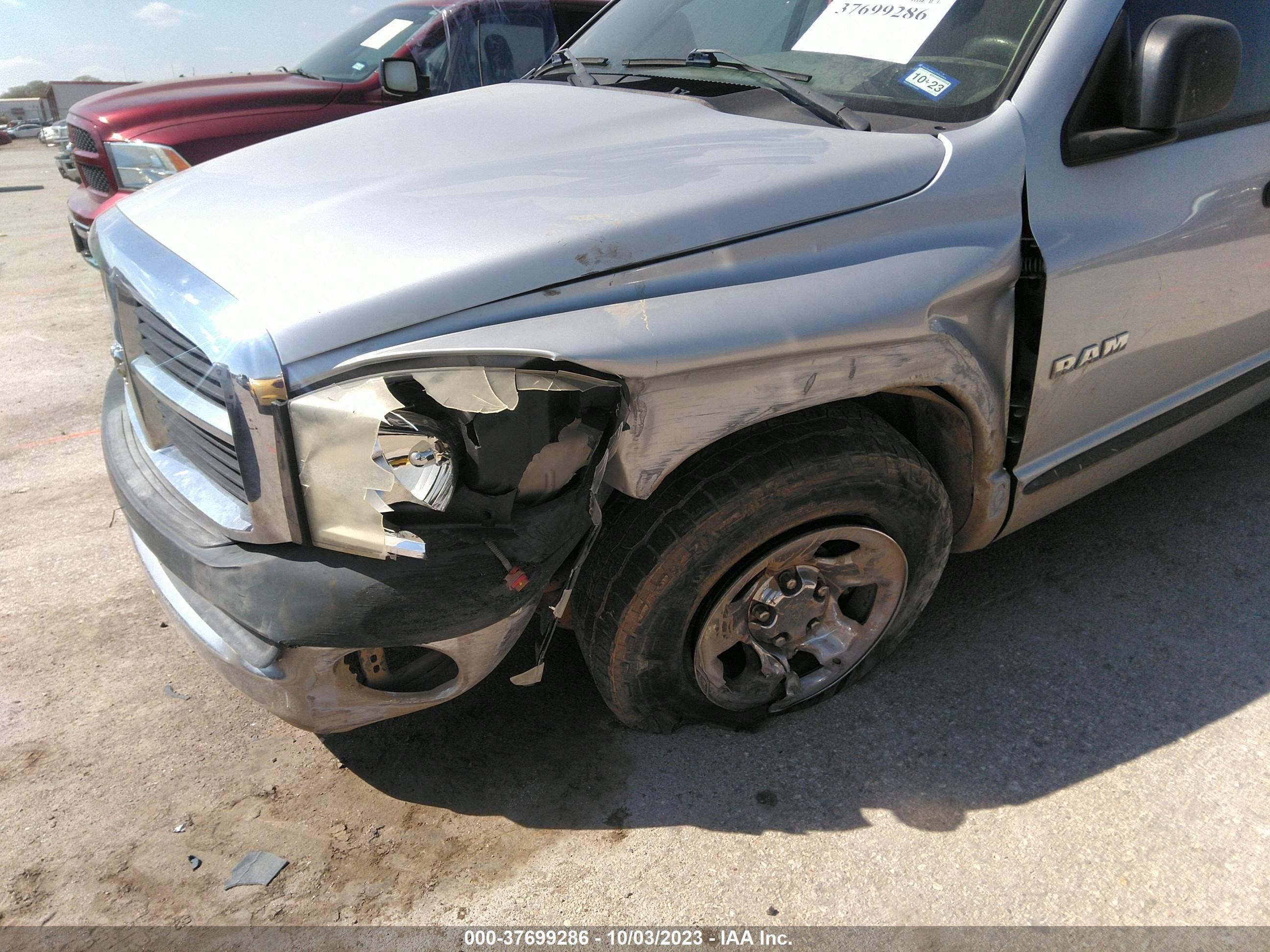 Photo 5 VIN: 1D7HA18K18J235790 - DODGE RAM 