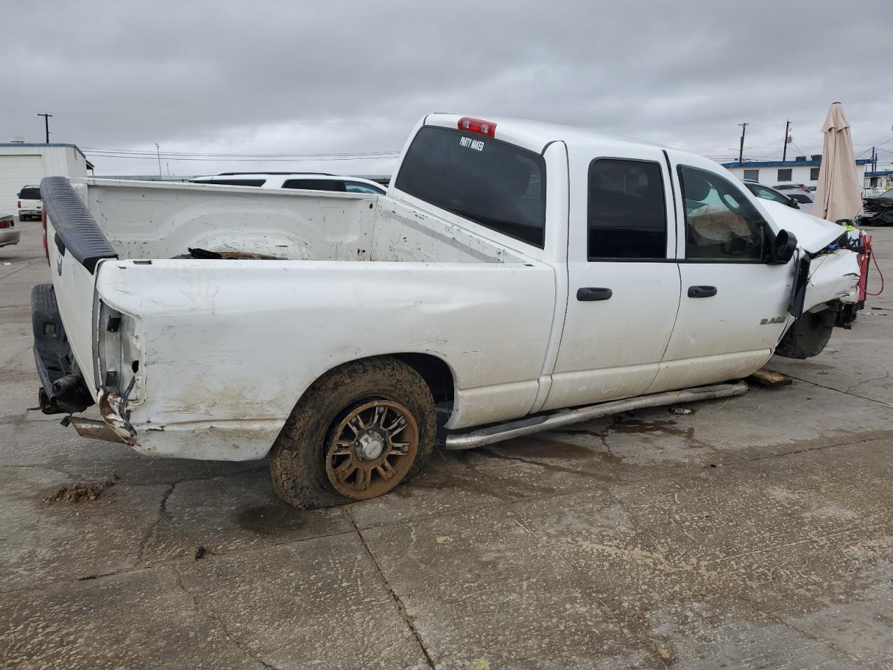 Photo 2 VIN: 1D7HA18K38J183532 - DODGE RAM 