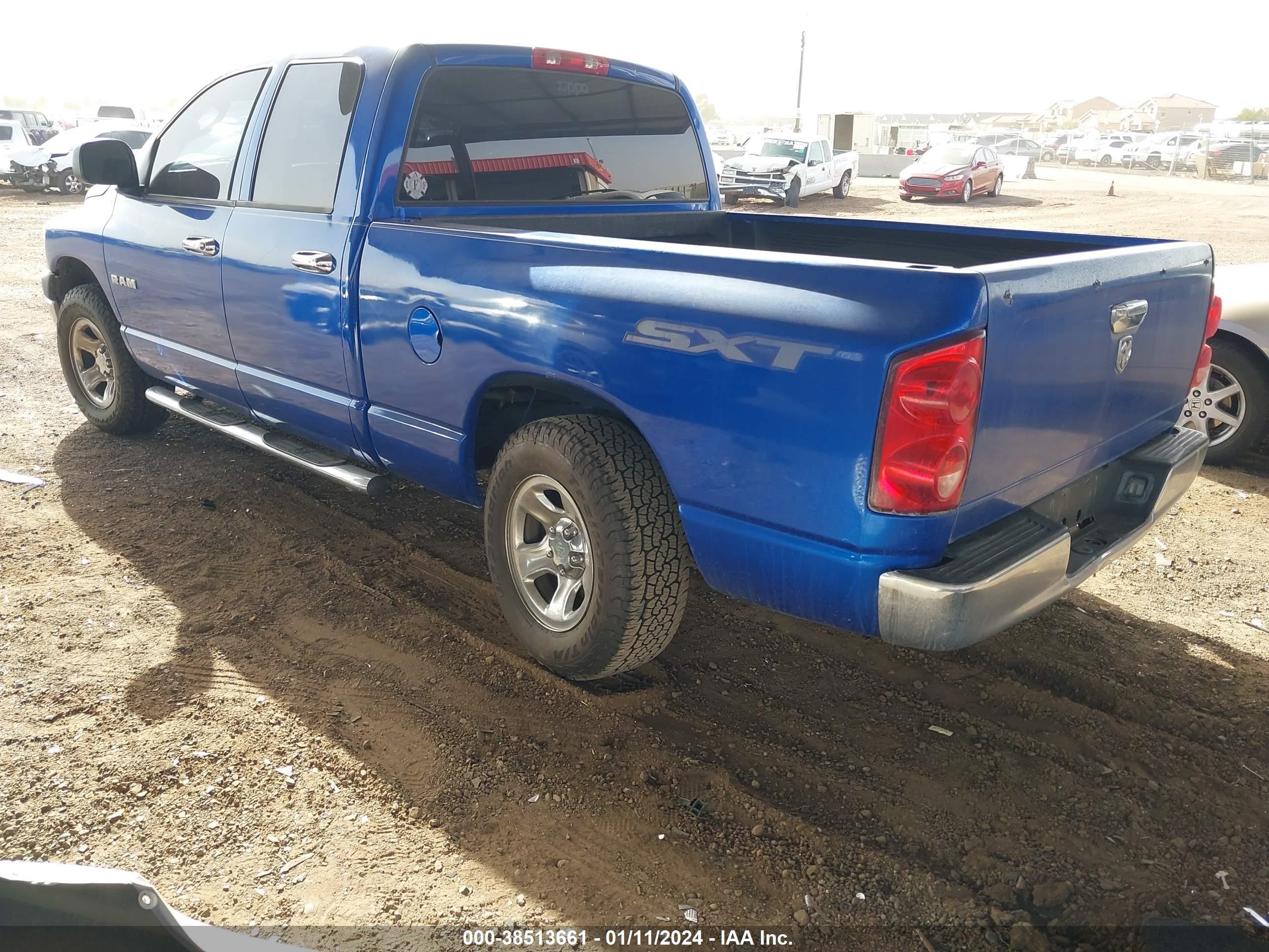 Photo 2 VIN: 1D7HA18K78J168810 - DODGE RAM 