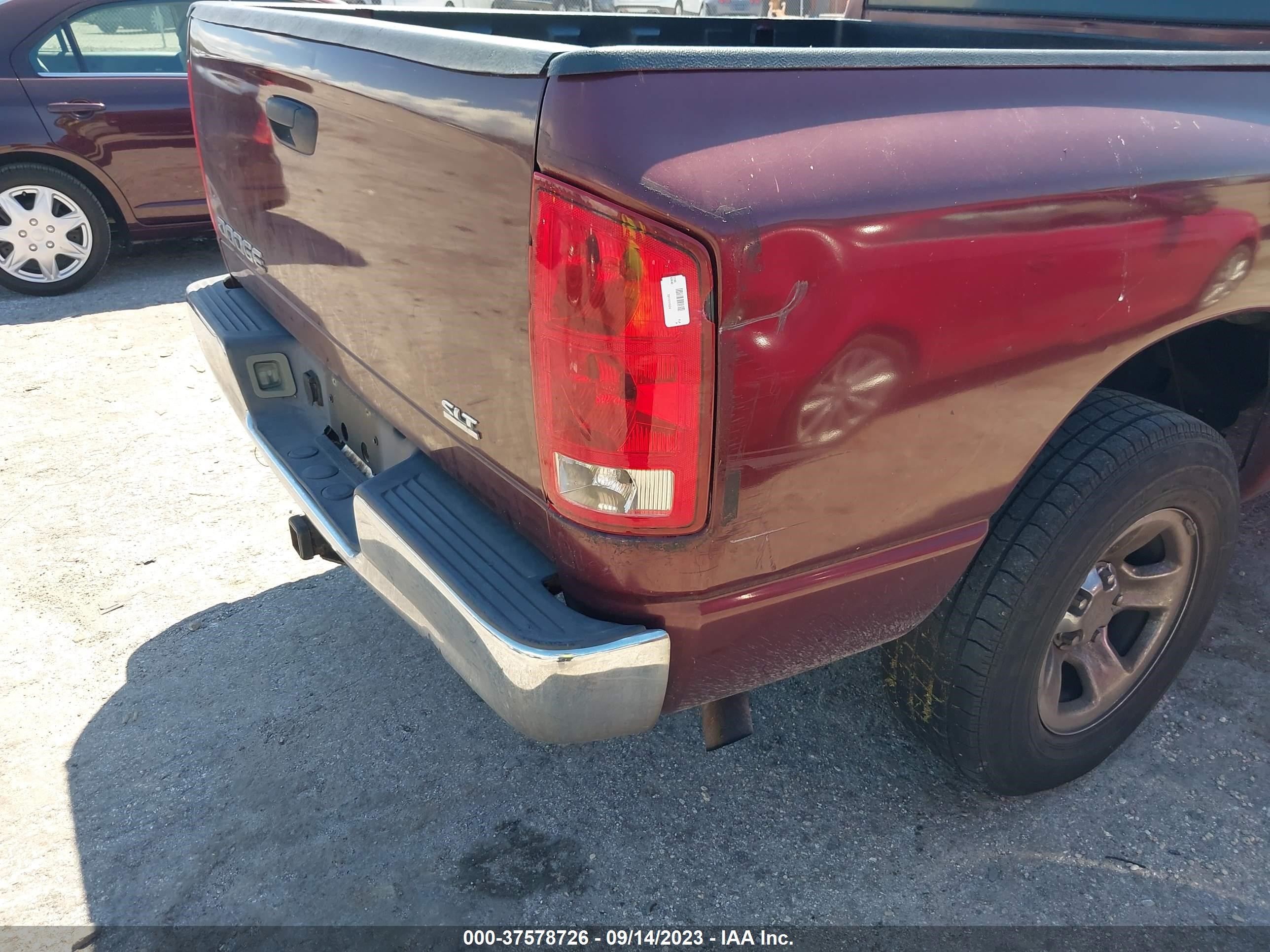 Photo 5 VIN: 1D7HA18N03S142241 - DODGE RAM 