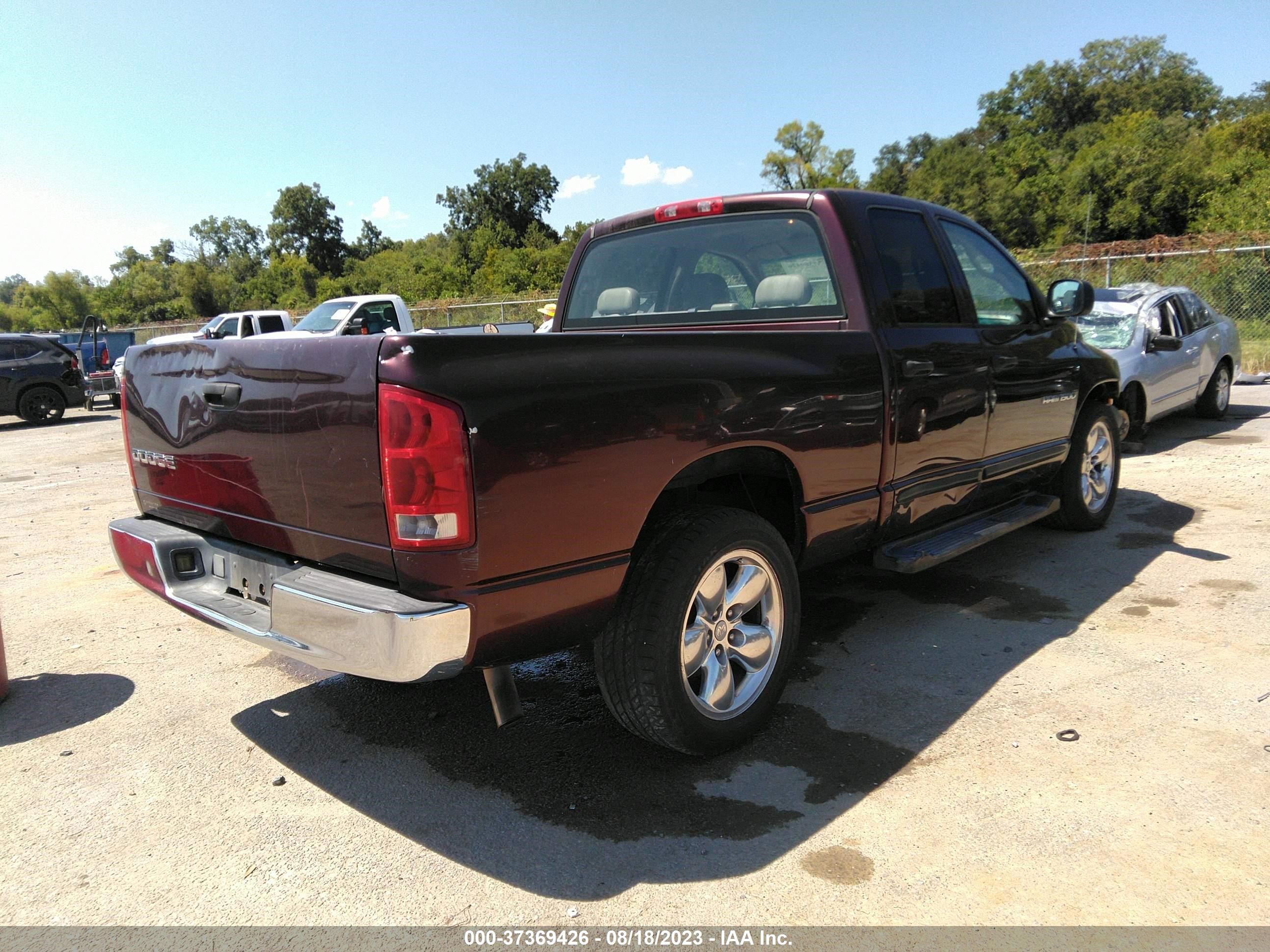 Photo 3 VIN: 1D7HA18N04J167079 - DODGE RAM 