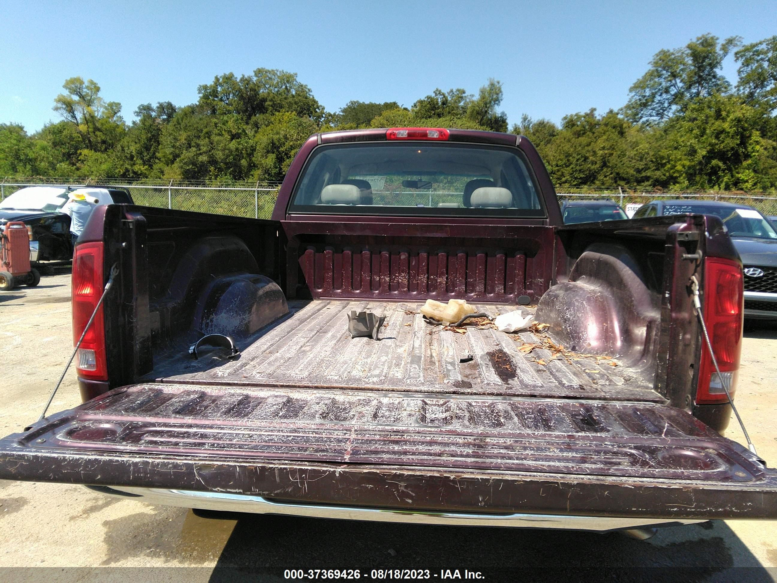 Photo 7 VIN: 1D7HA18N04J167079 - DODGE RAM 