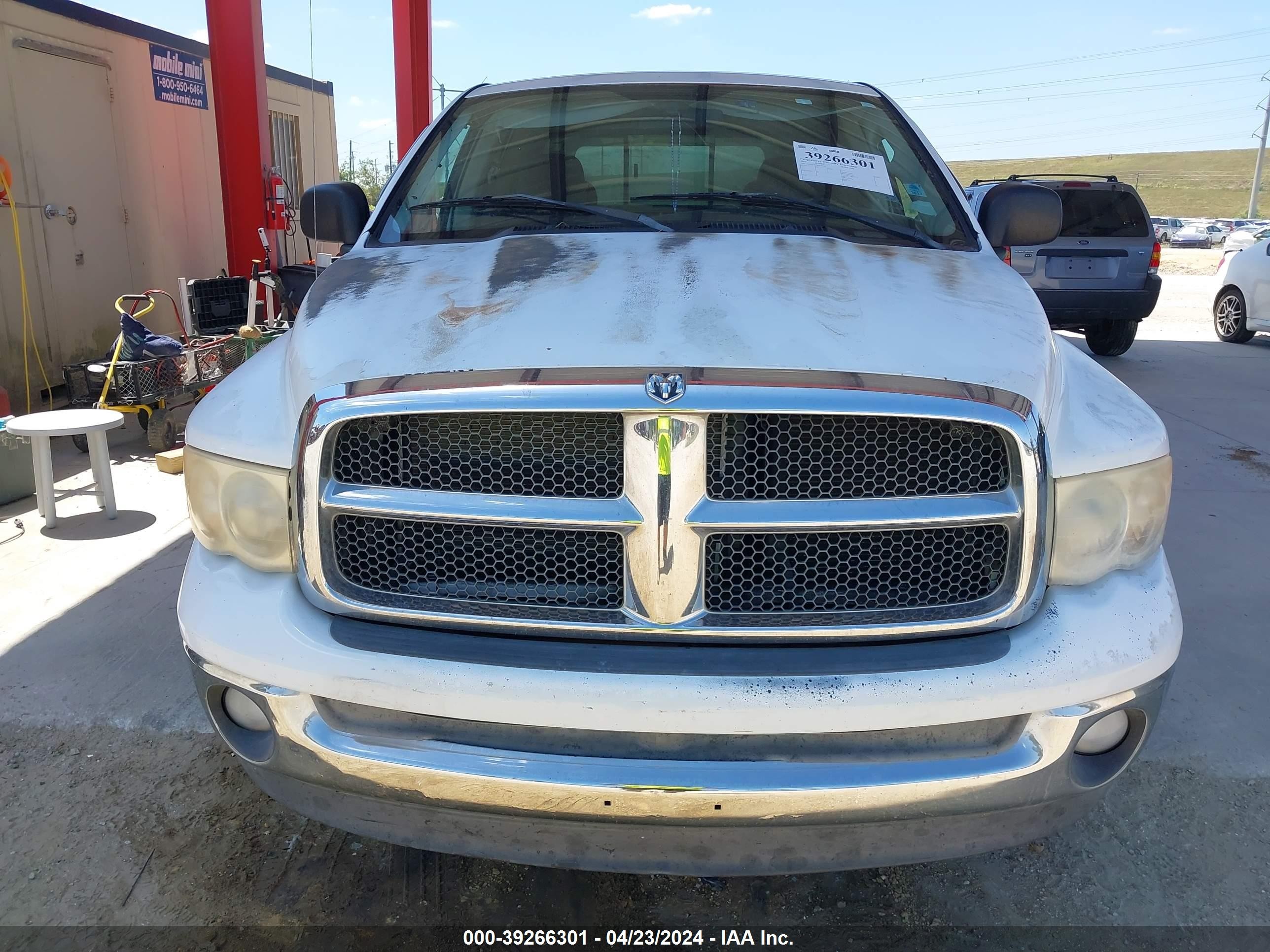 Photo 11 VIN: 1D7HA18N04J240354 - DODGE RAM 