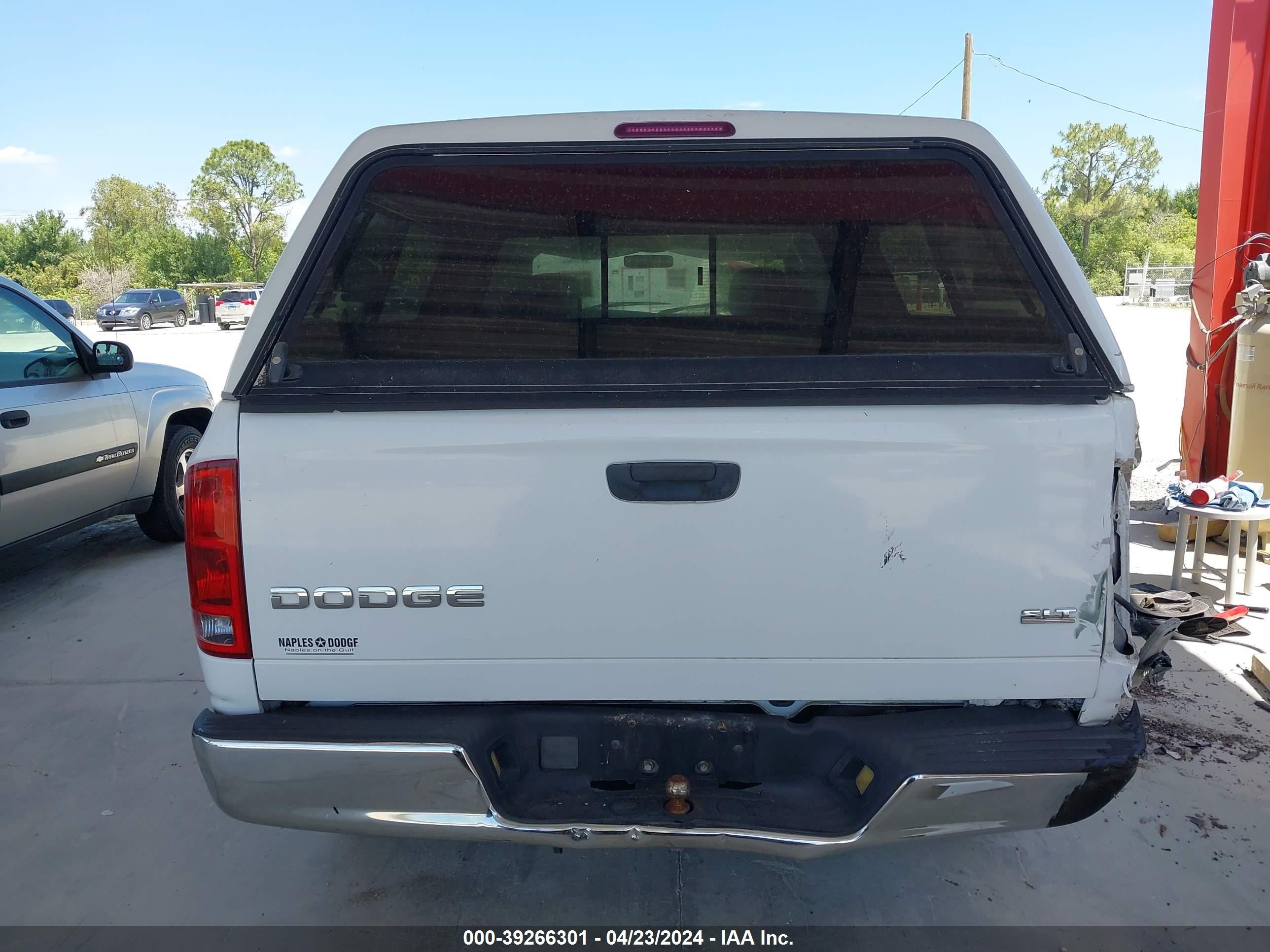 Photo 15 VIN: 1D7HA18N04J240354 - DODGE RAM 