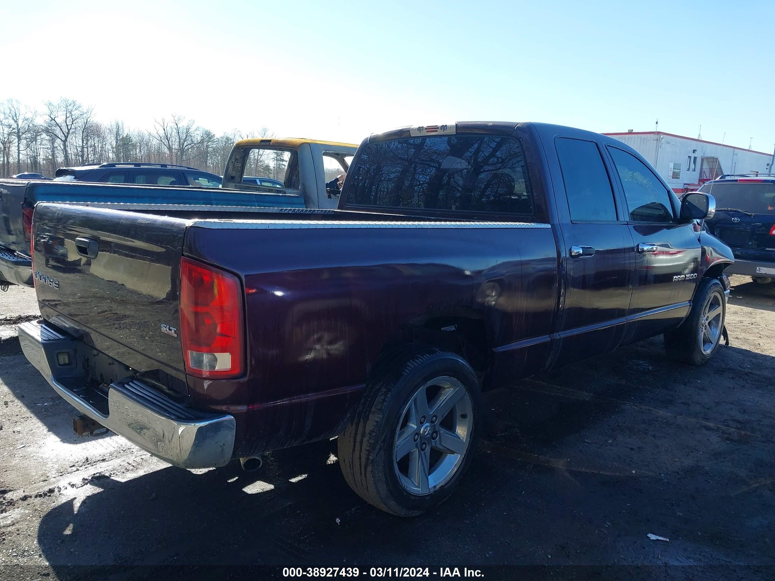 Photo 3 VIN: 1D7HA18N04S779339 - DODGE RAM 