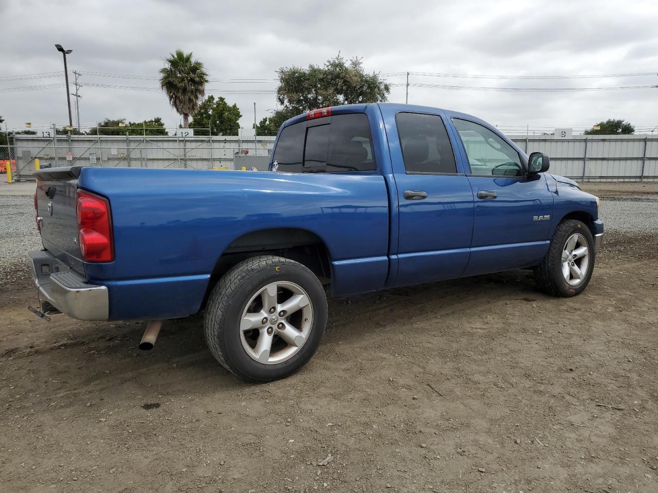 Photo 2 VIN: 1D7HA18N08S627101 - DODGE RAM 