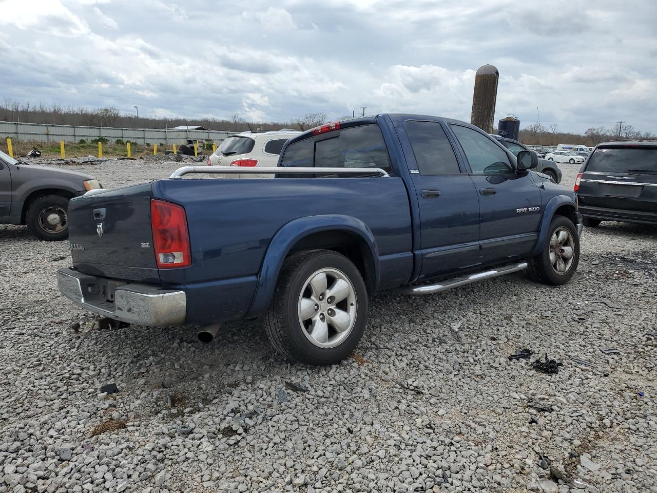 Photo 2 VIN: 1D7HA18N13J608443 - DODGE RAM 