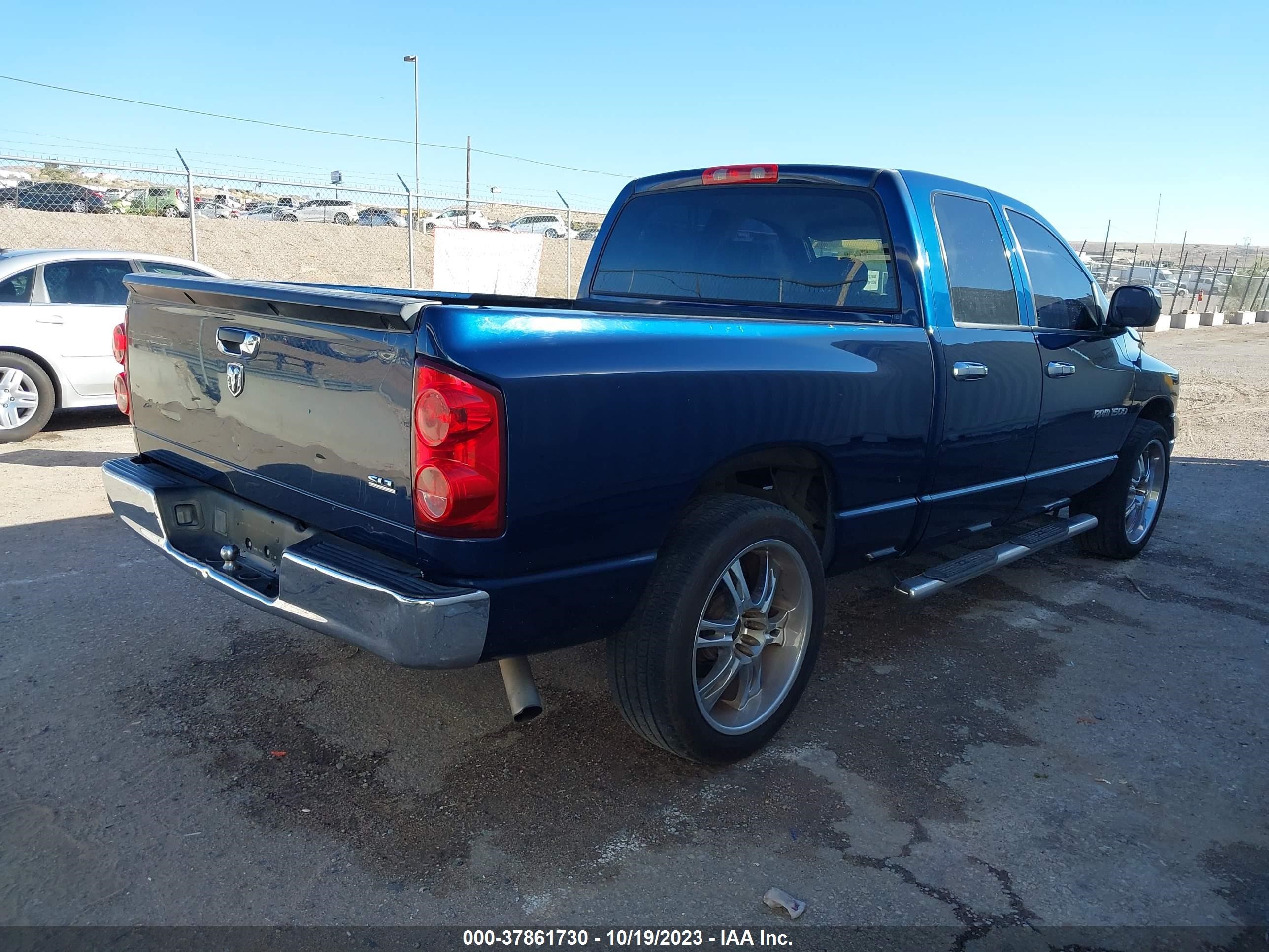 Photo 3 VIN: 1D7HA18N17J548413 - DODGE RAM 