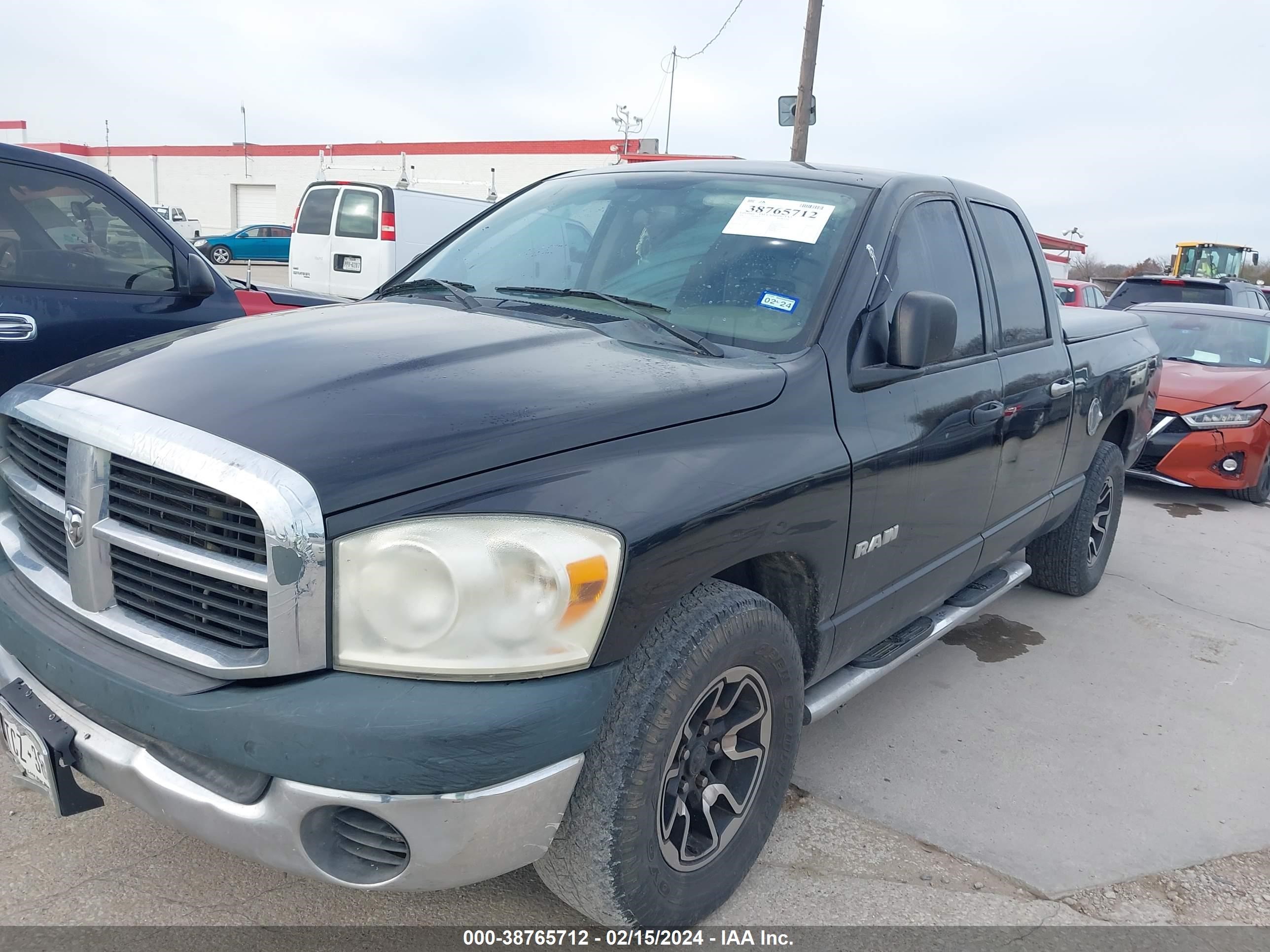 Photo 1 VIN: 1D7HA18N18S592827 - DODGE RAM 