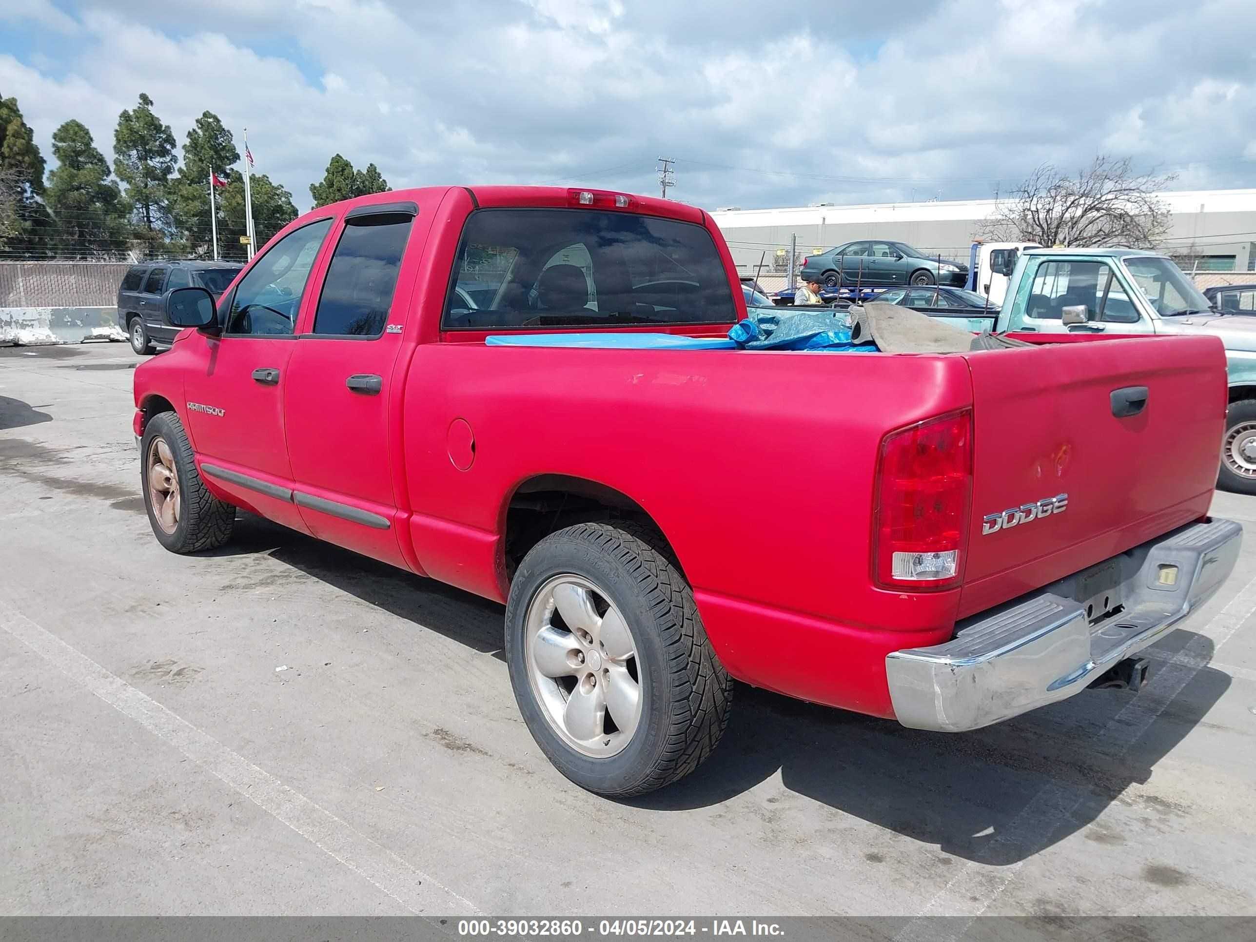 Photo 2 VIN: 1D7HA18N22S689459 - DODGE RAM 