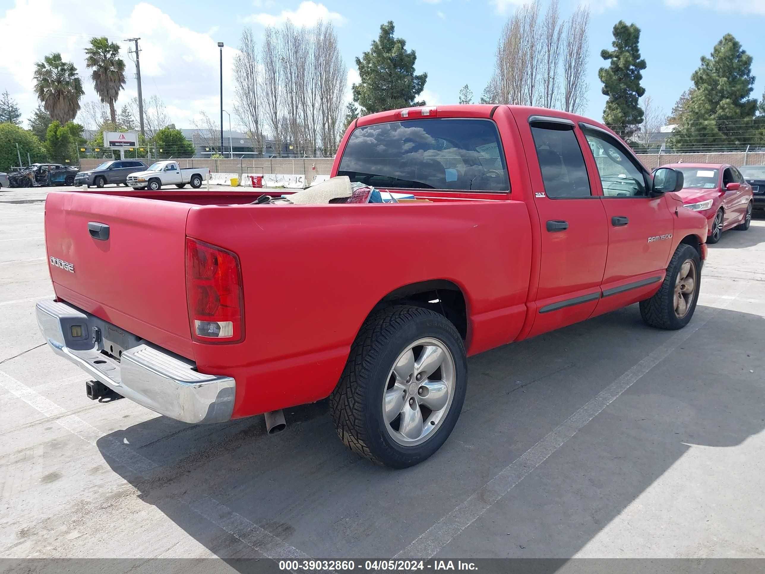 Photo 3 VIN: 1D7HA18N22S689459 - DODGE RAM 