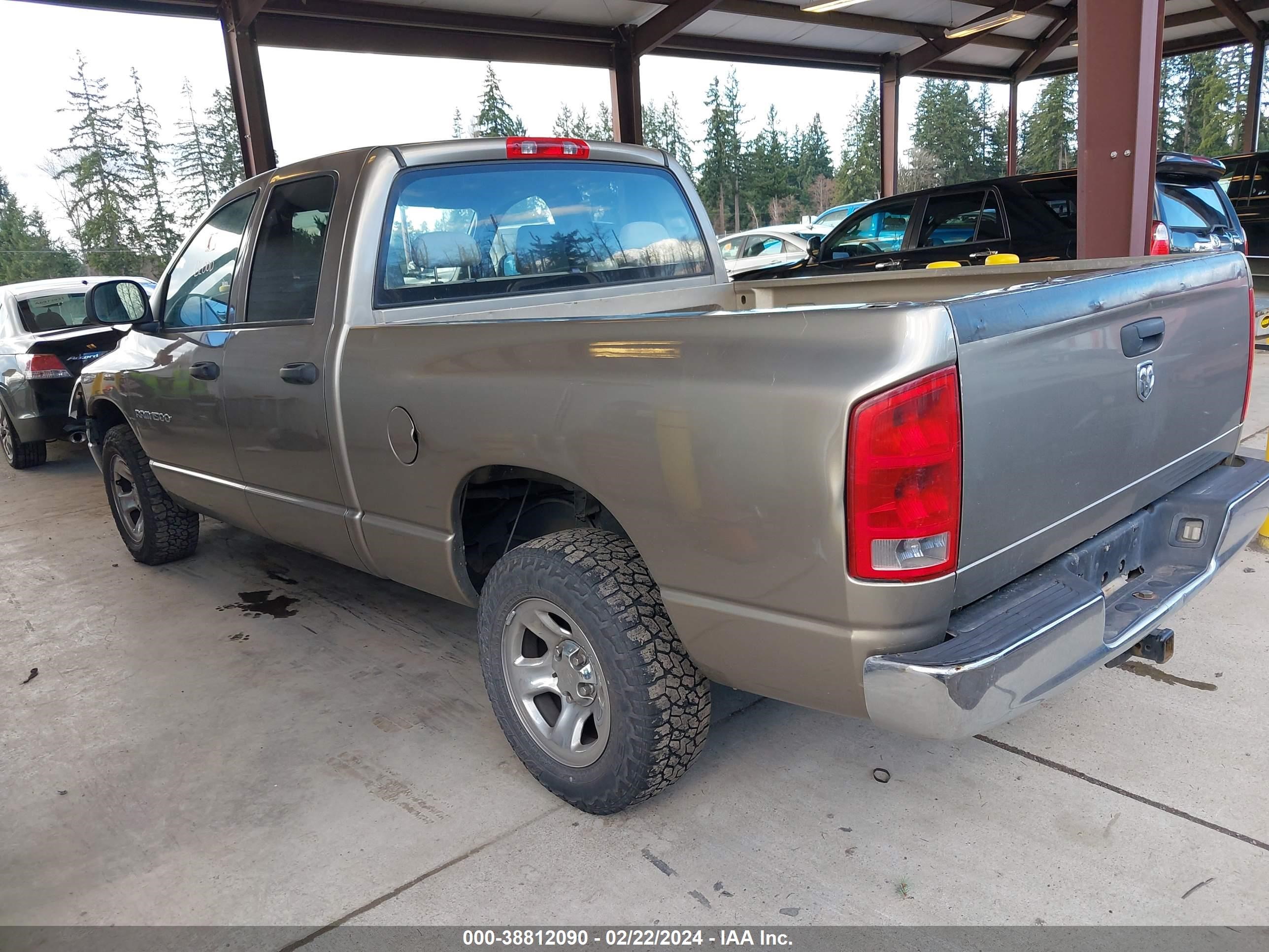 Photo 2 VIN: 1D7HA18N26S582546 - DODGE RAM 