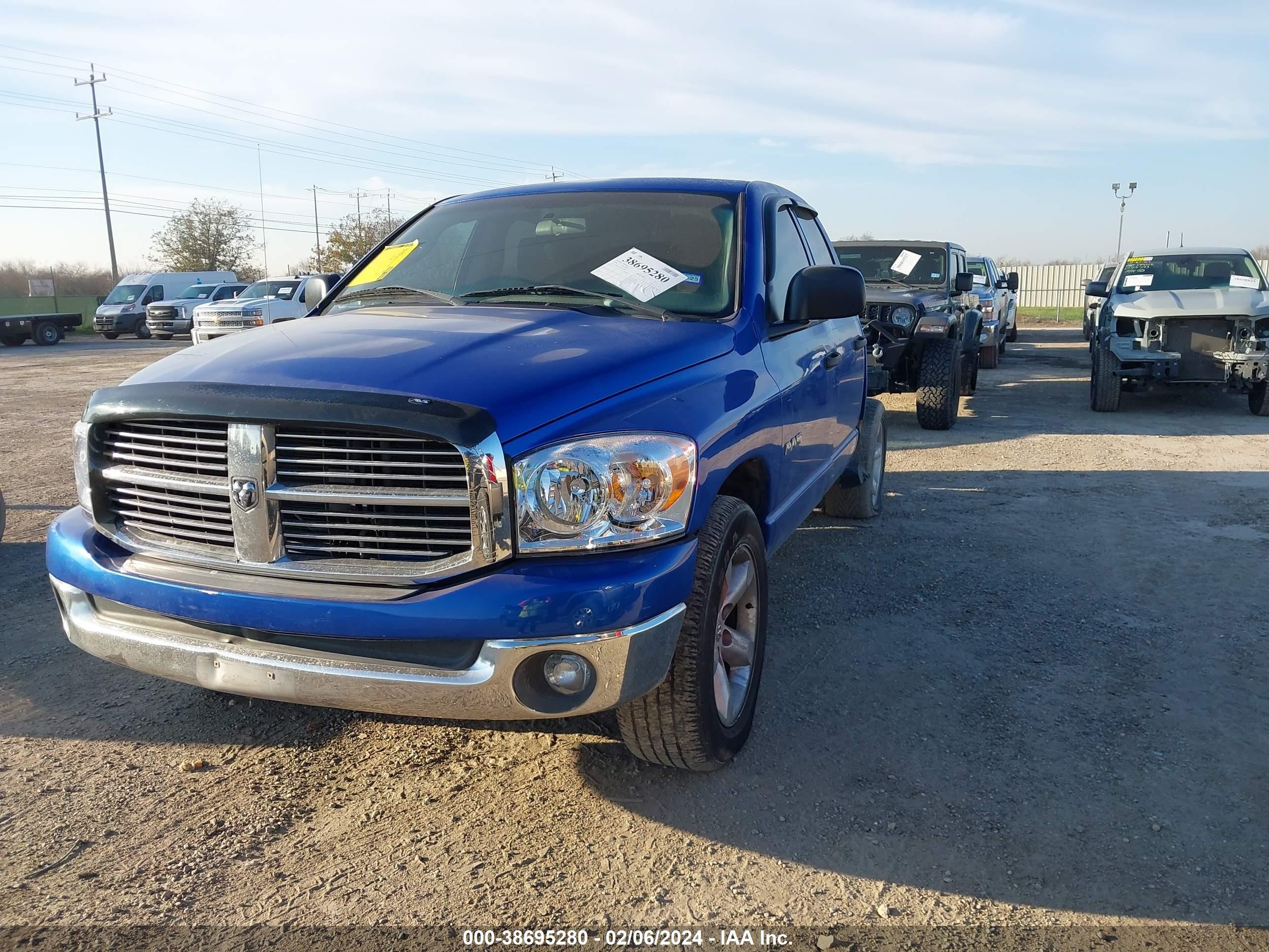 Photo 1 VIN: 1D7HA18N28J215686 - DODGE RAM 