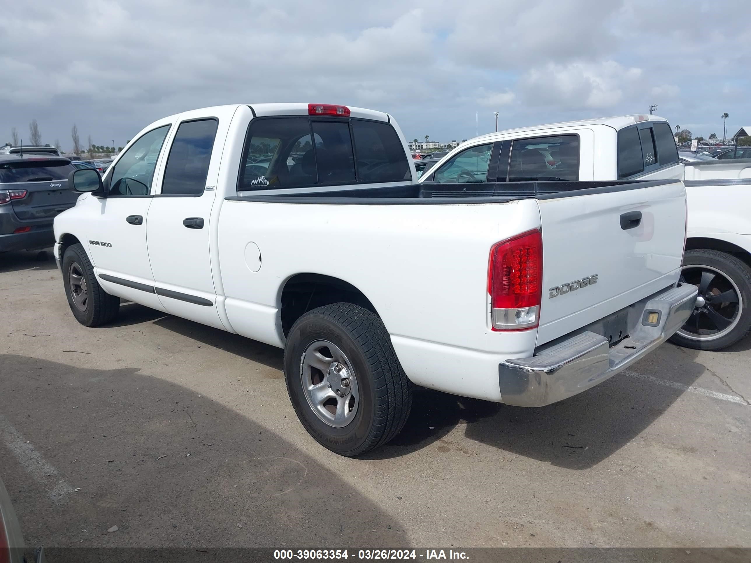 Photo 2 VIN: 1D7HA18N32J181605 - DODGE RAM 