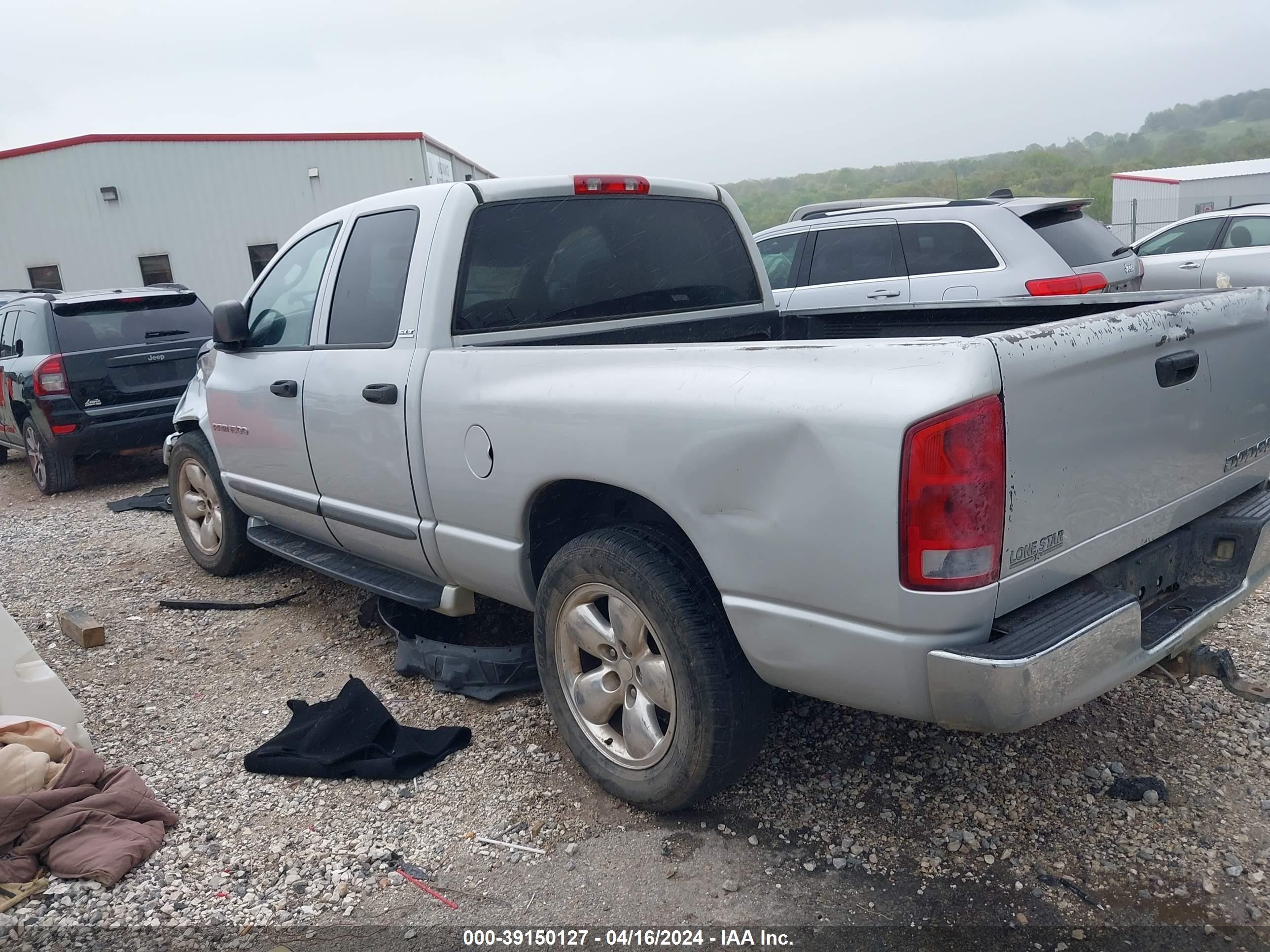 Photo 2 VIN: 1D7HA18N32S630419 - DODGE RAM 