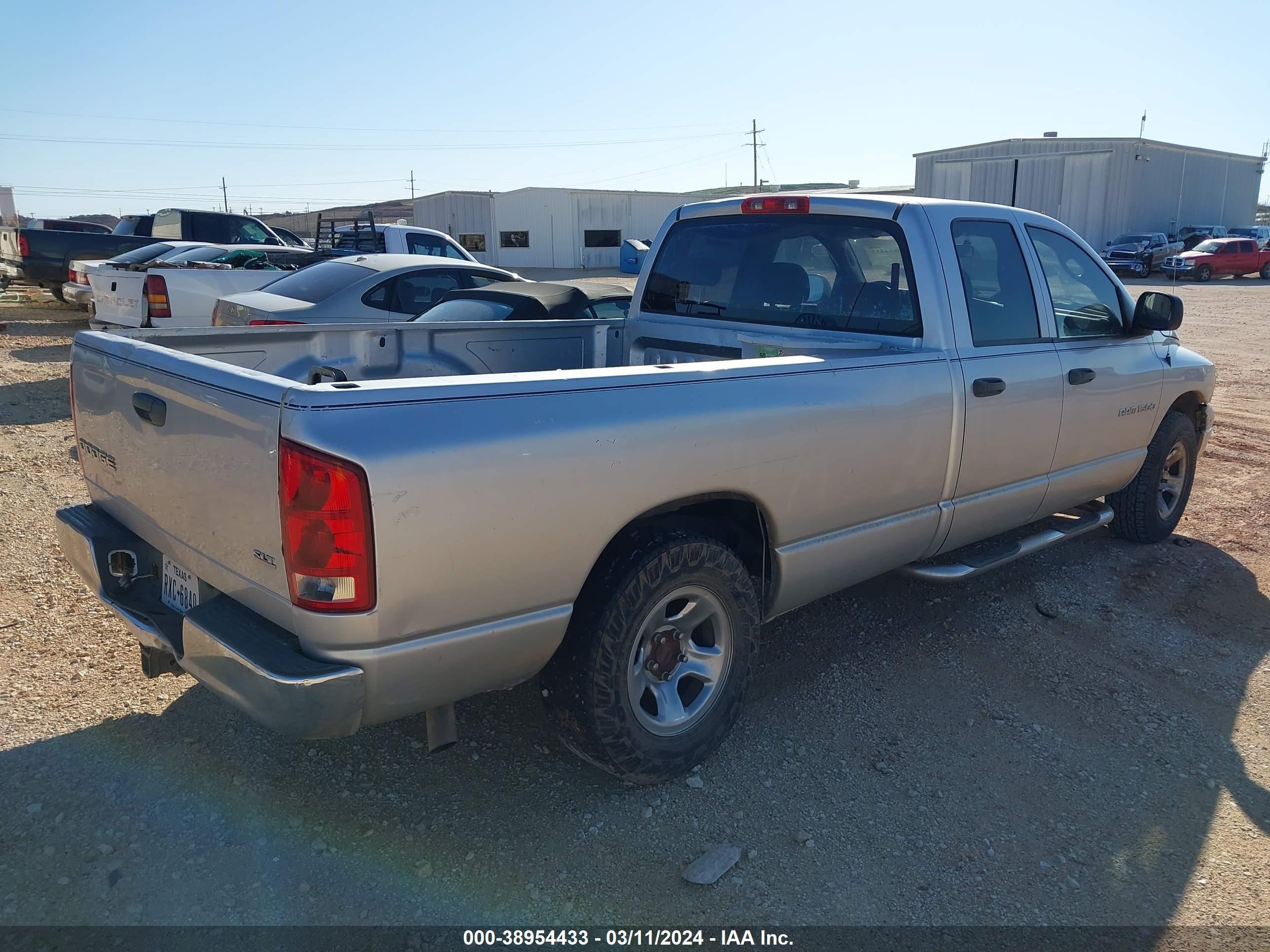 Photo 3 VIN: 1D7HA18N34J160269 - DODGE RAM 