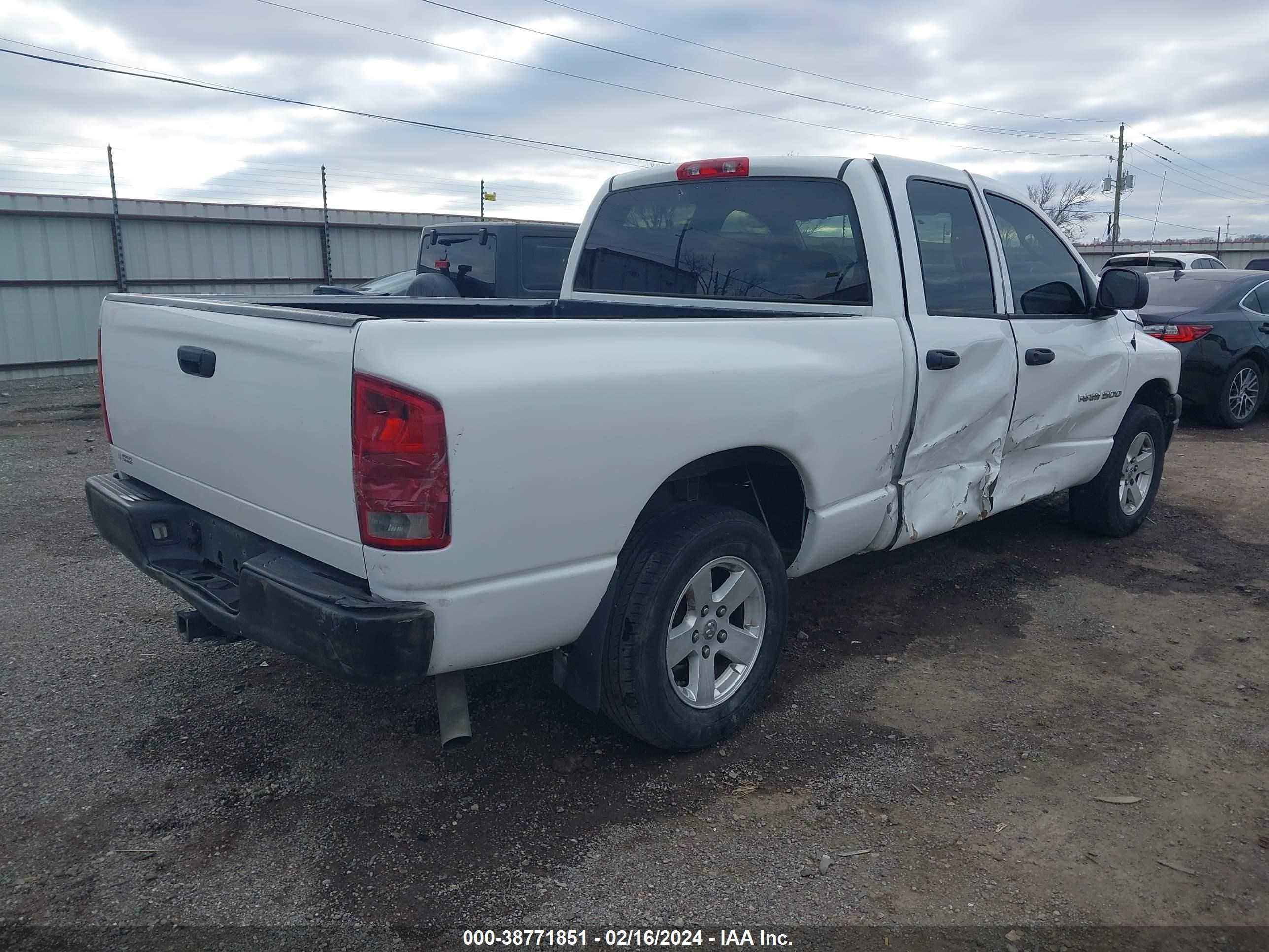 Photo 3 VIN: 1D7HA18N36J114945 - DODGE RAM 