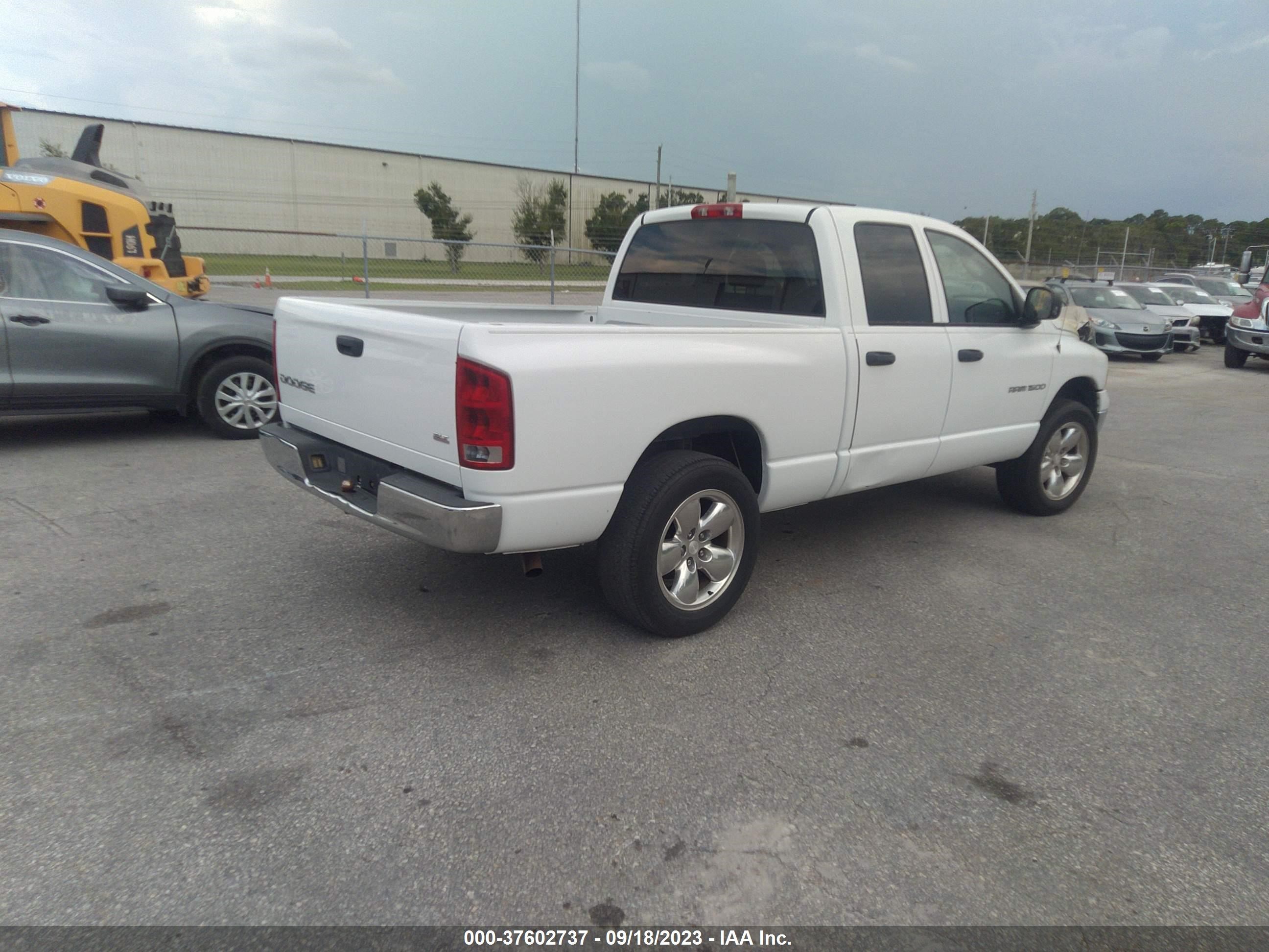 Photo 3 VIN: 1D7HA18N43J604662 - DODGE RAM 