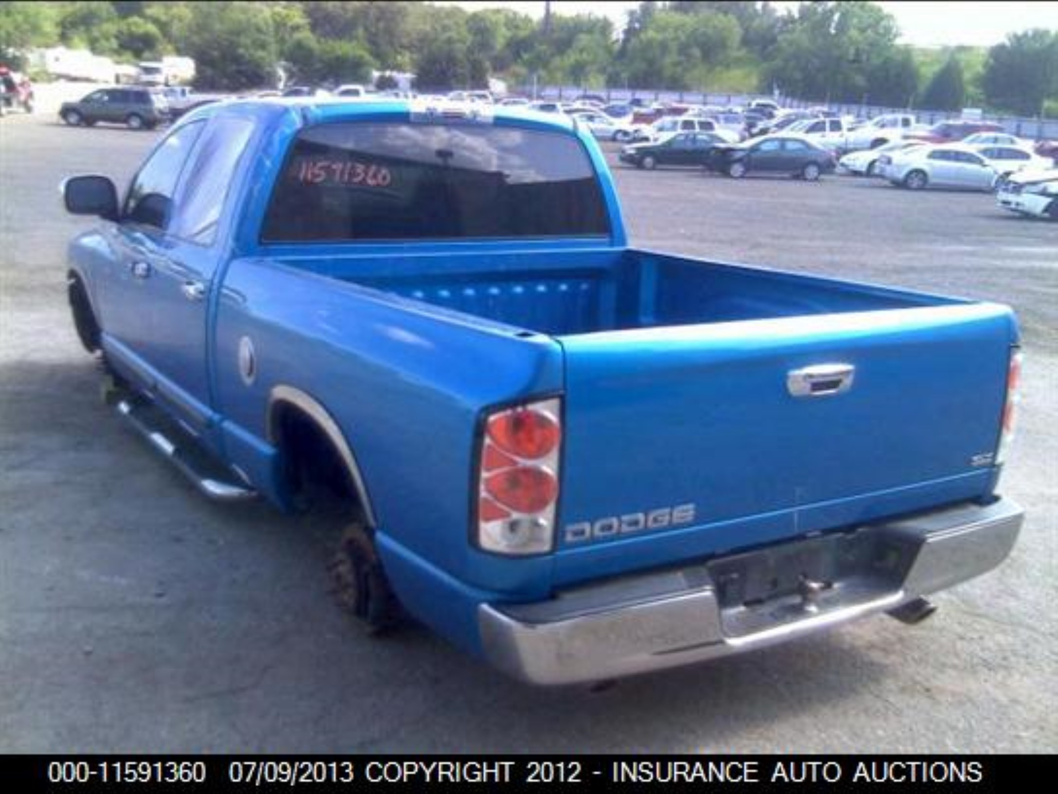 Photo 2 VIN: 1D7HA18N43S169314 - DODGE RAM 