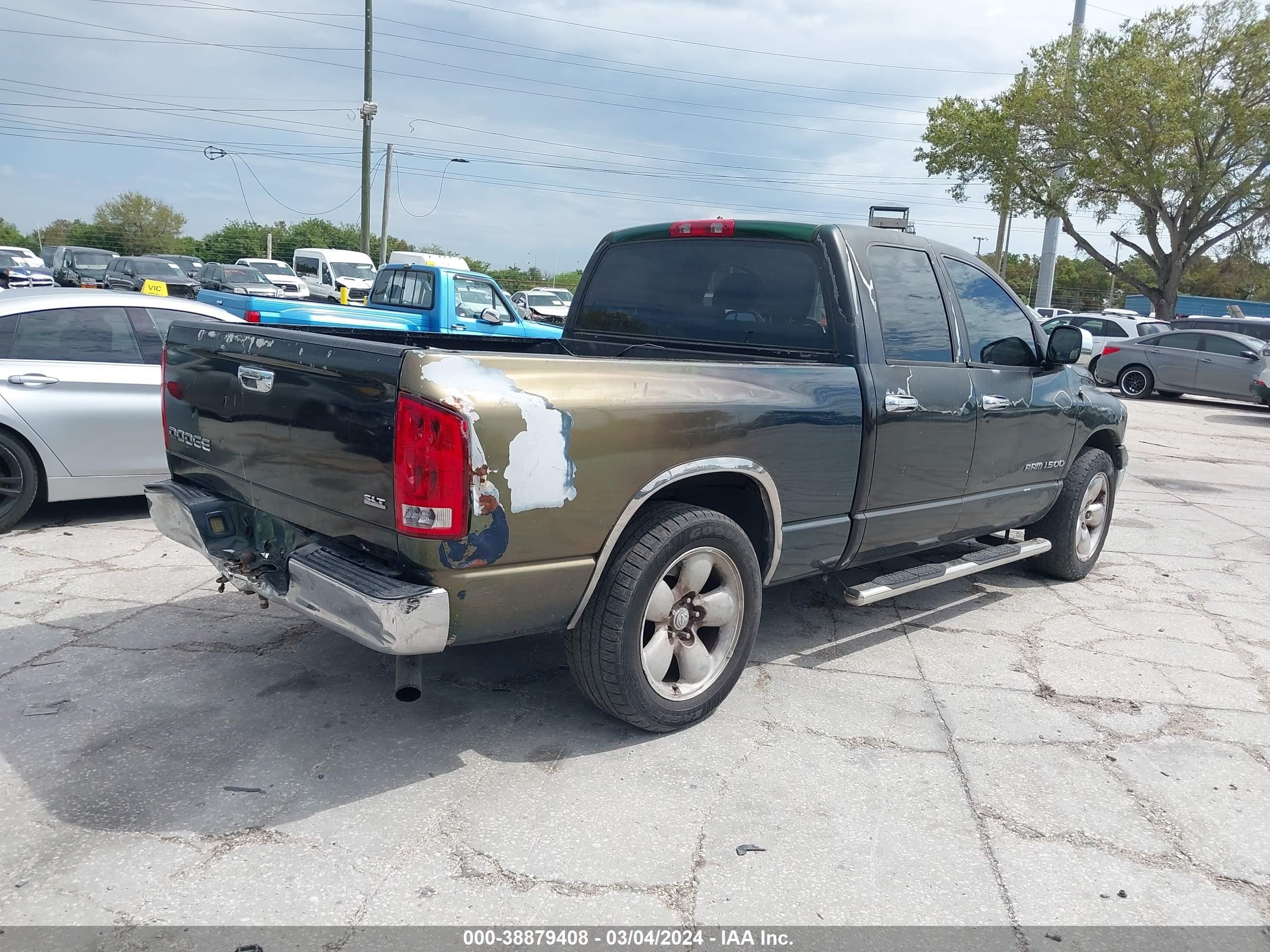 Photo 3 VIN: 1D7HA18N44J169188 - DODGE RAM 