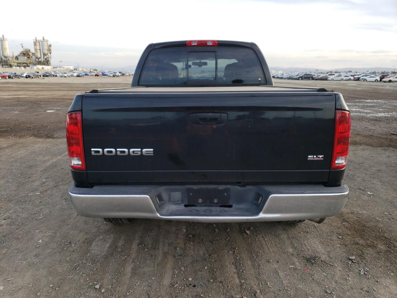 Photo 5 VIN: 1D7HA18N44S700688 - DODGE RAM 