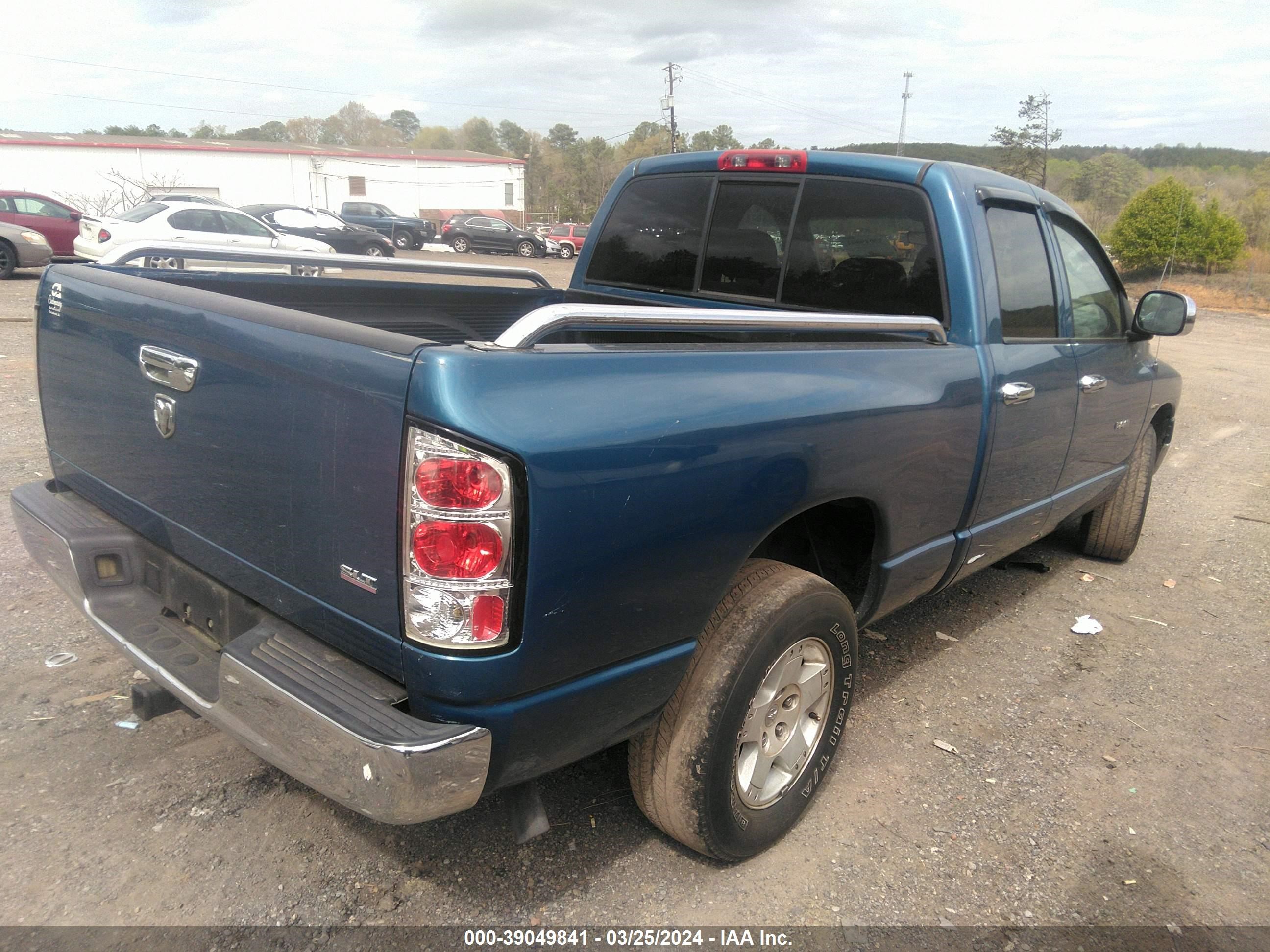 Photo 3 VIN: 1D7HA18N45S207370 - DODGE RAM 