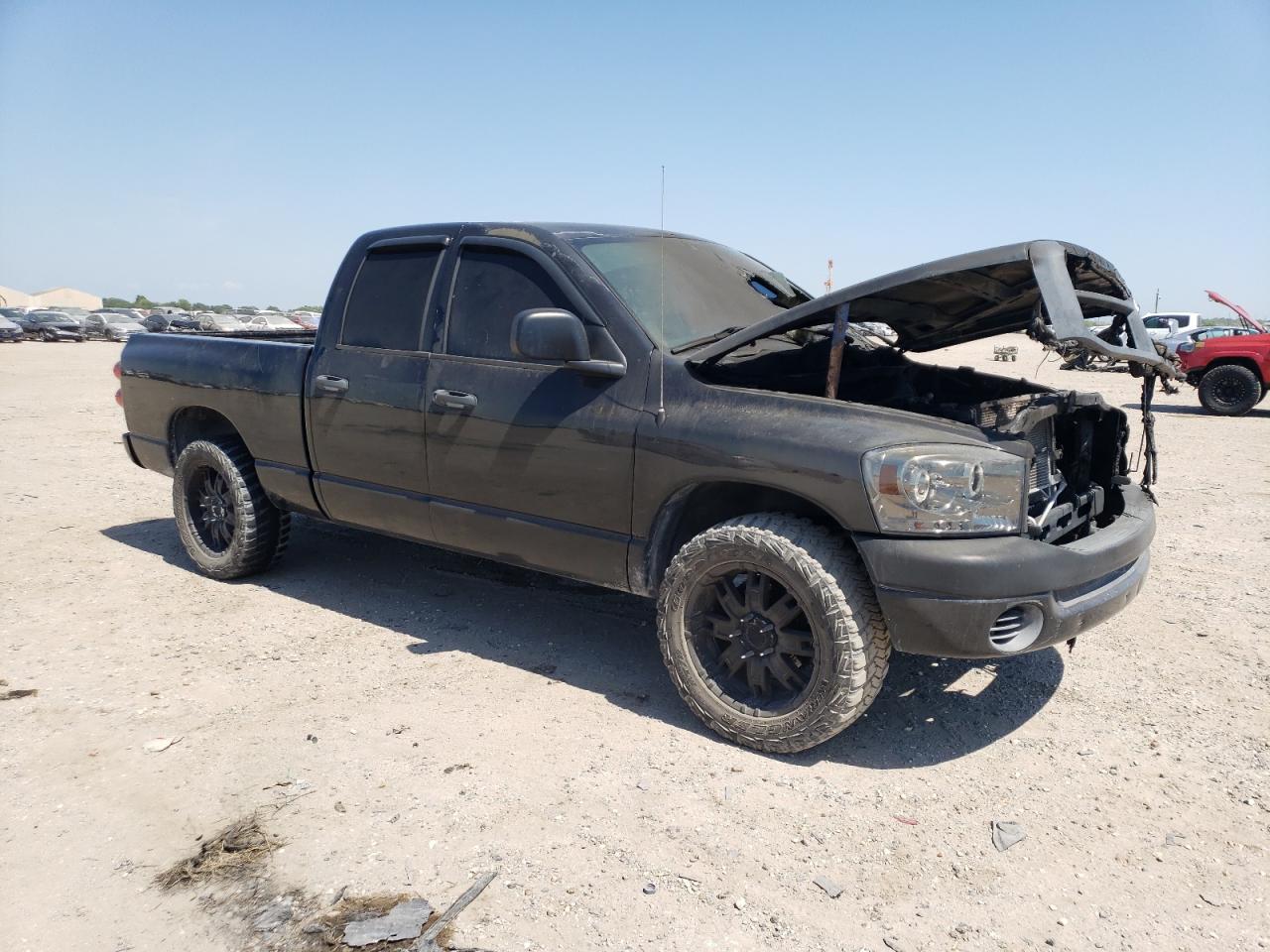 Photo 3 VIN: 1D7HA18N48S593650 - DODGE RAM 