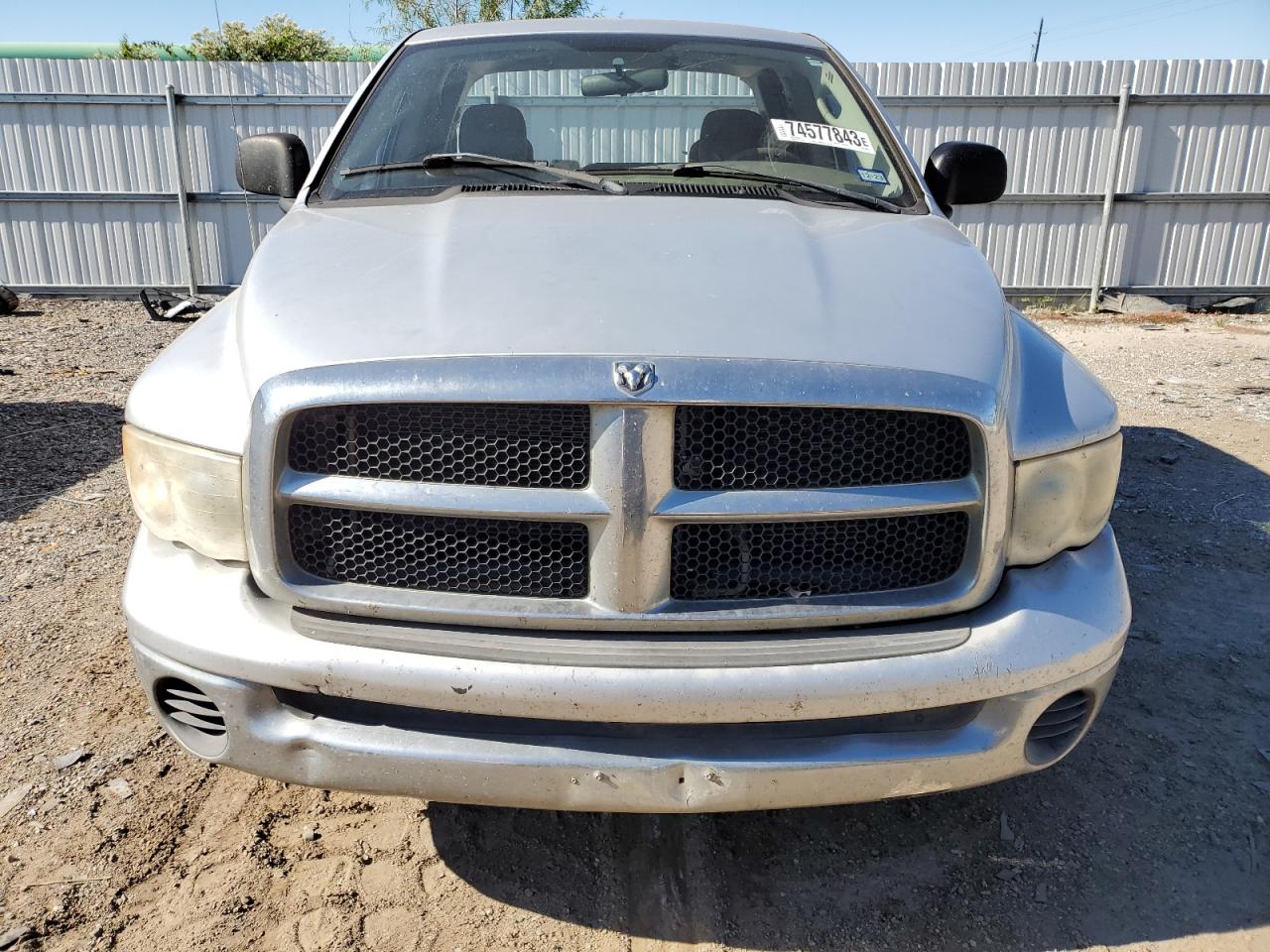 Photo 4 VIN: 1D7HA18N55S367841 - DODGE RAM 