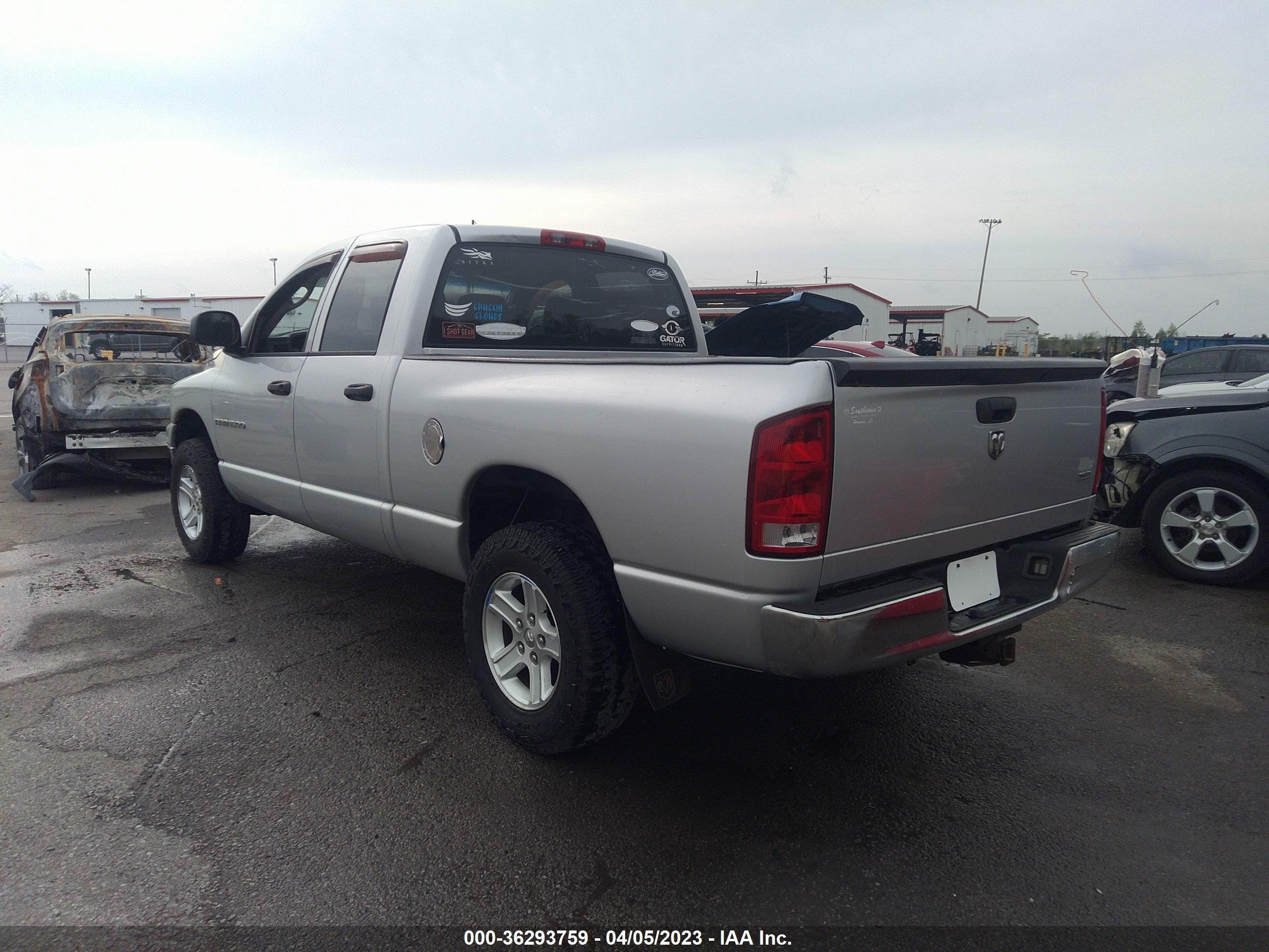 Photo 3 VIN: 1D7HA18N56J101355 - DODGE RAM 