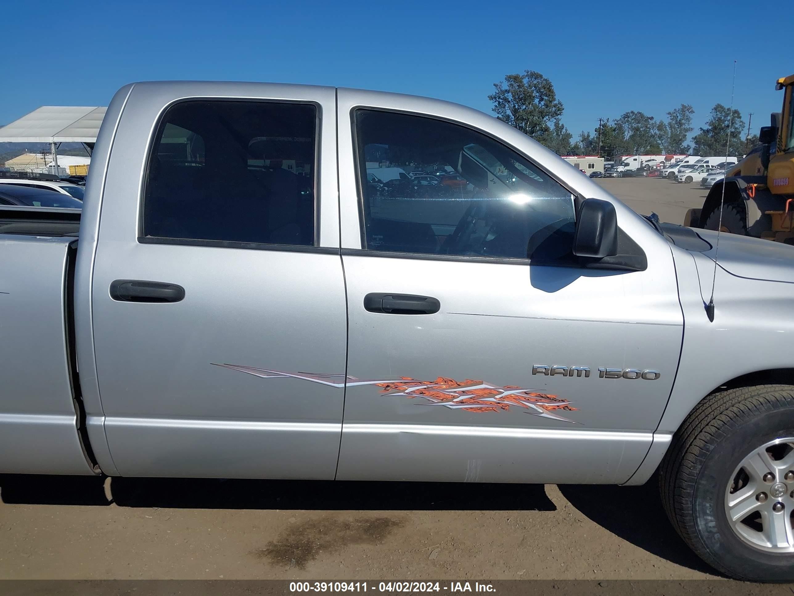 Photo 12 VIN: 1D7HA18N56S642240 - DODGE RAM 