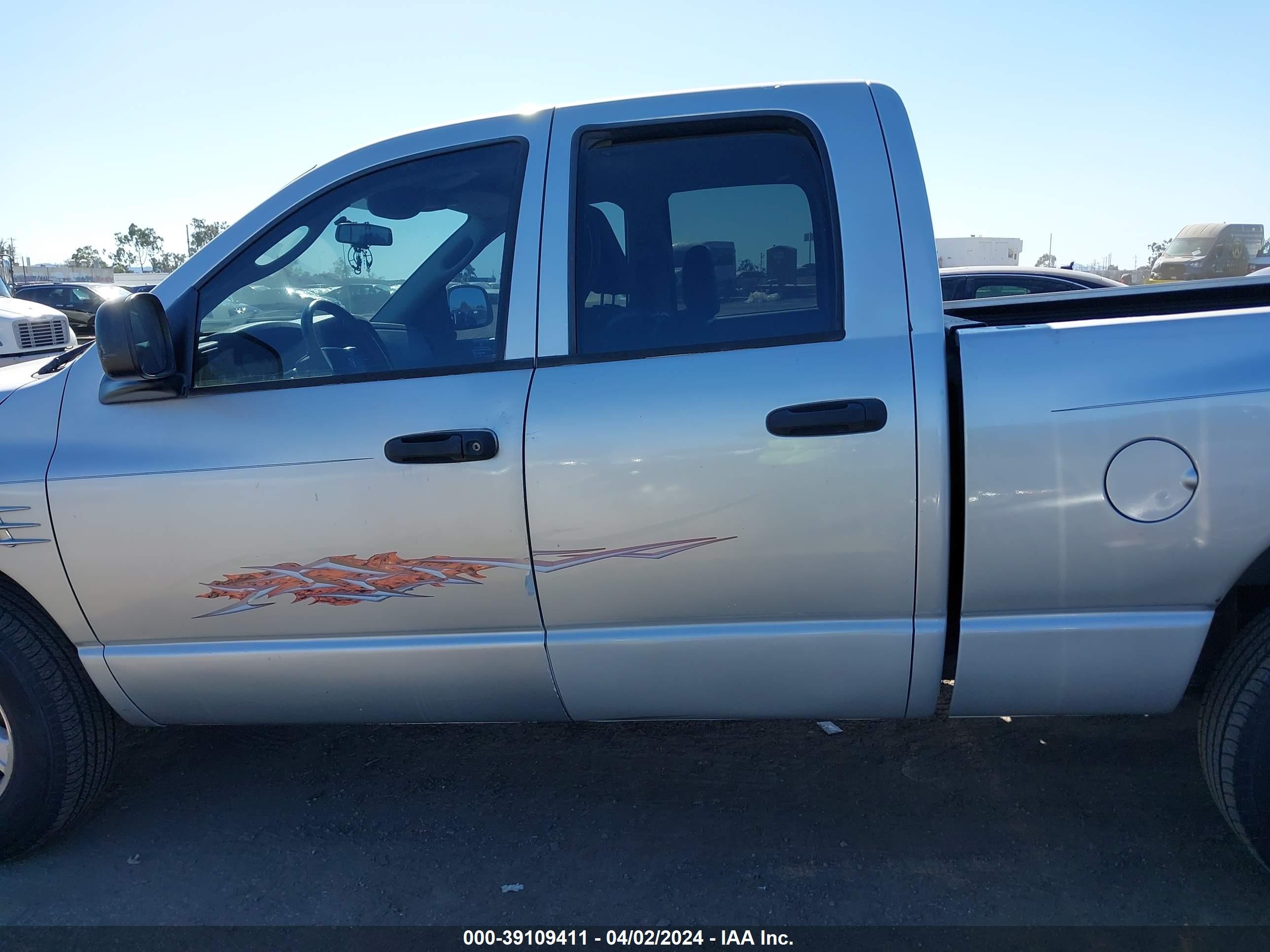 Photo 13 VIN: 1D7HA18N56S642240 - DODGE RAM 