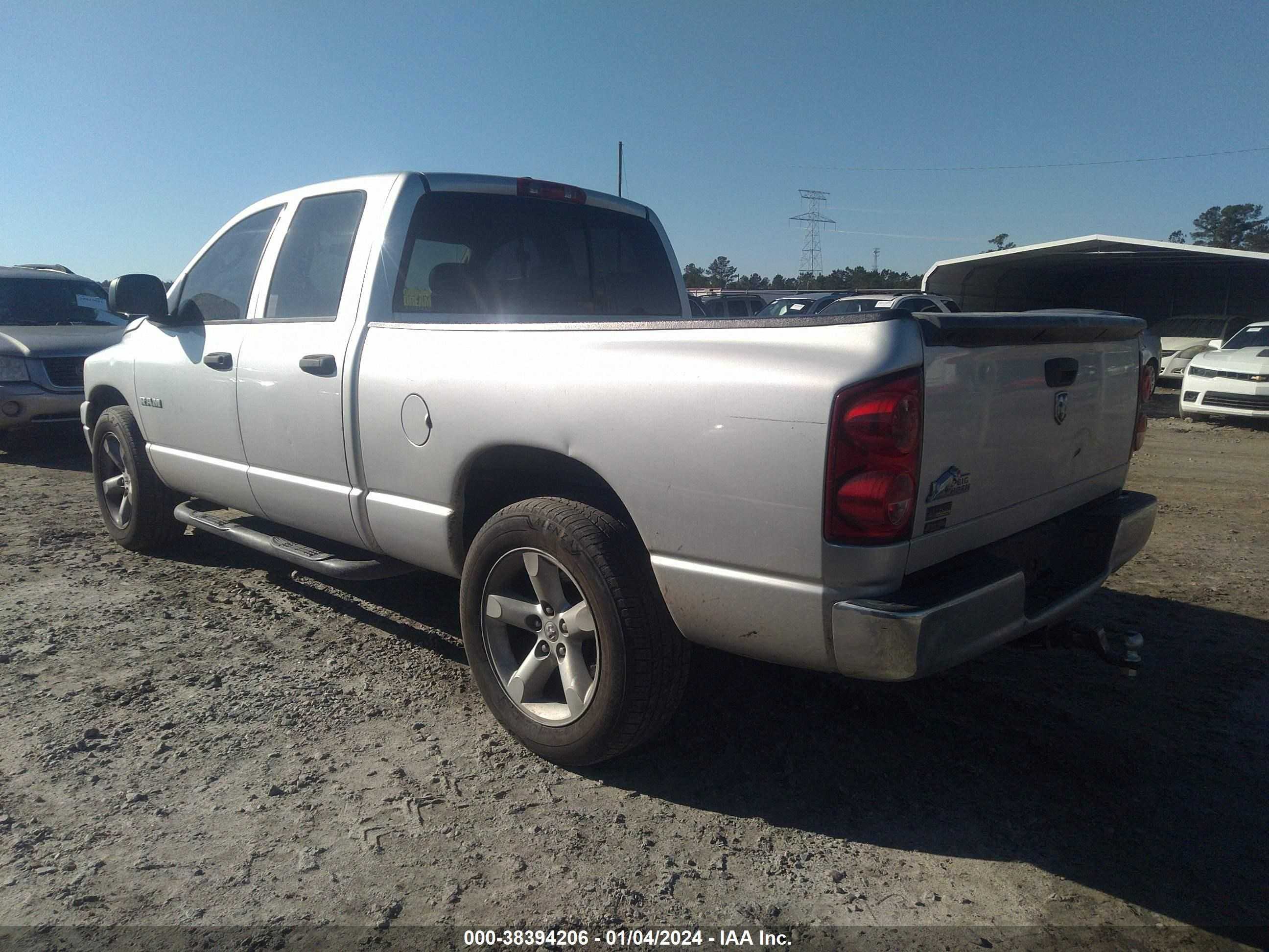 Photo 2 VIN: 1D7HA18N58J118188 - DODGE RAM 