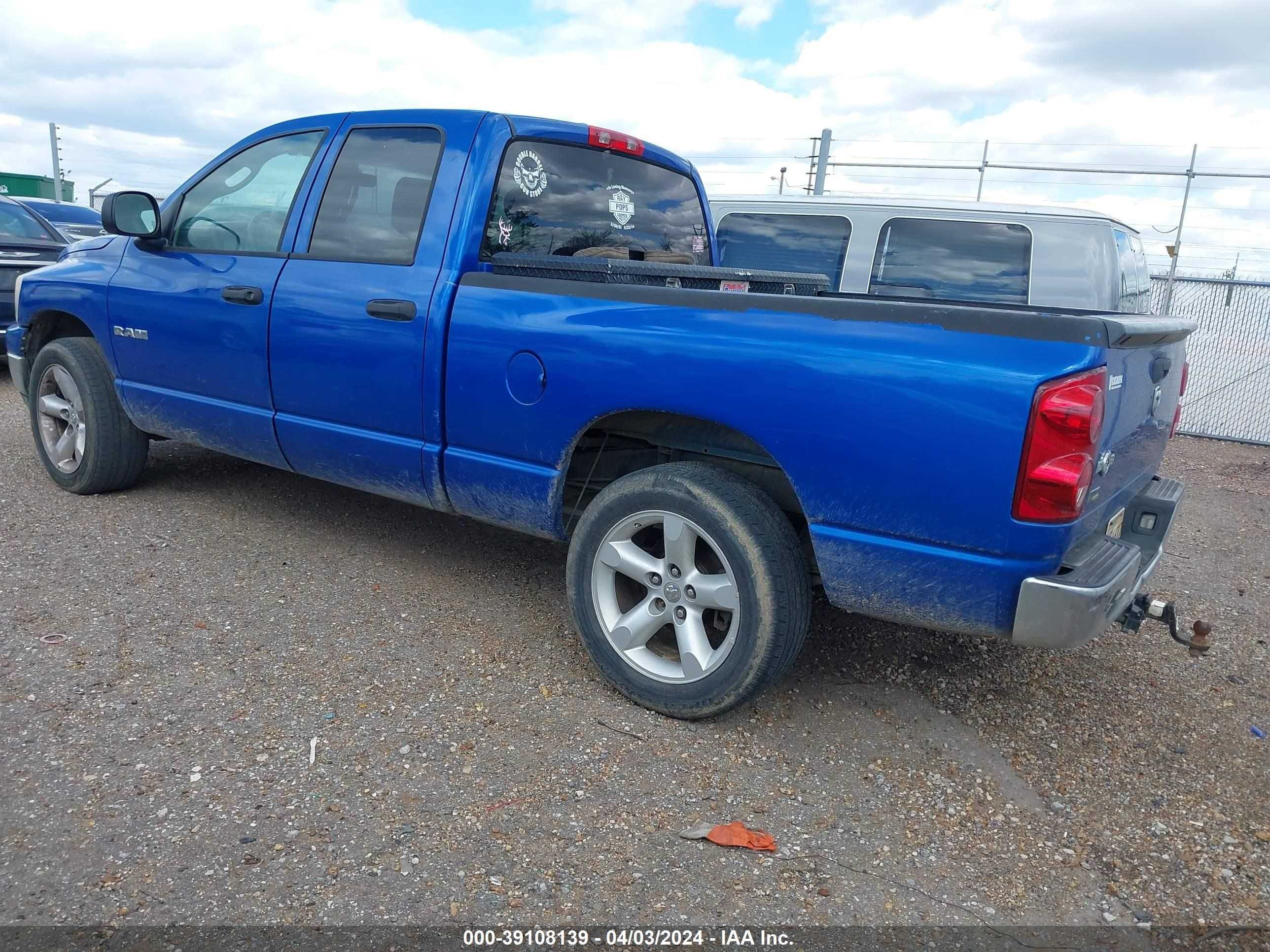 Photo 2 VIN: 1D7HA18N58S517192 - DODGE RAM 